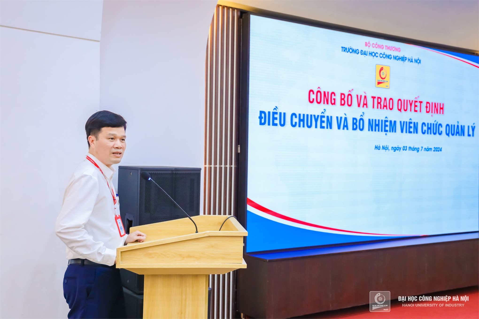 Thành lập Trường Kinh tế thuộc Trường Đại học Công nghiệp Hà Nội và bổ nhiệm viên chức quản lý