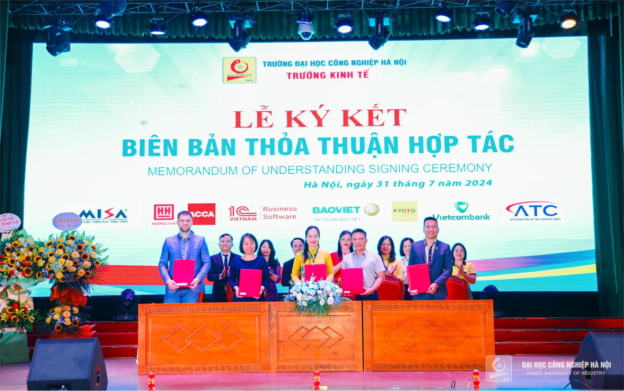 Trường Kinh tế, Trường Đại học Công nghiệp Hà Nội: Kết nối nguồn lực - Sẵn sàng hội nhập – Vững bước vươn cao