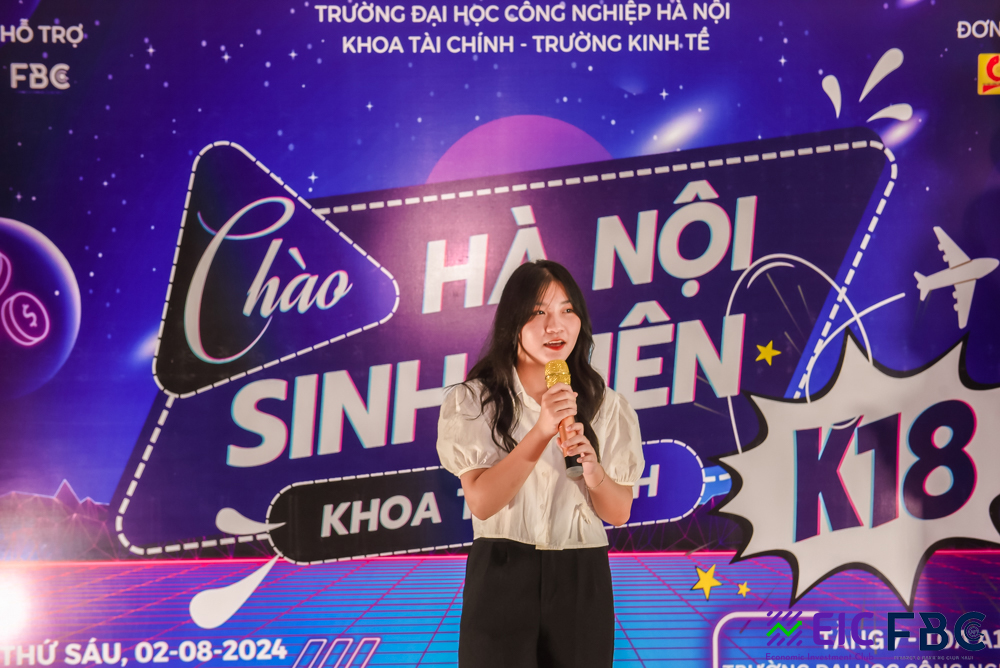 CHƯƠNG TRÌNH “CHÀO HÀ NỘI - SINH VIÊN K18 KHOA TÀI CHÍNH”