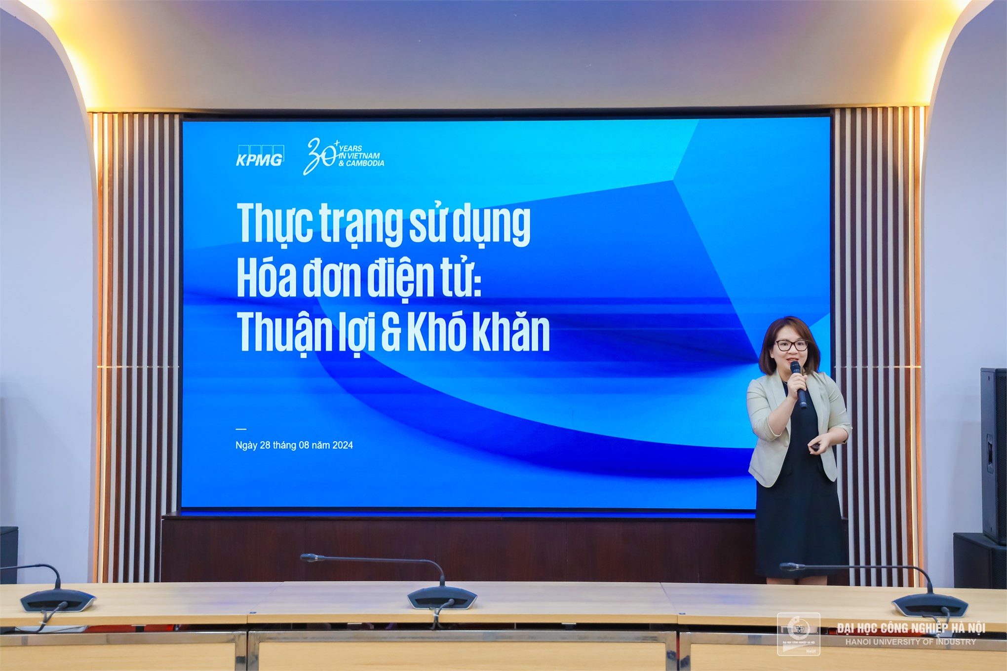 Hội thảo “Thuế và nền kinh tế số”