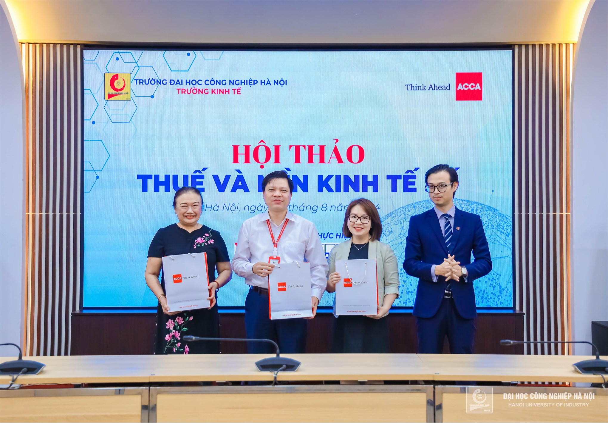 Hội thảo “Thuế và nền kinh tế số”