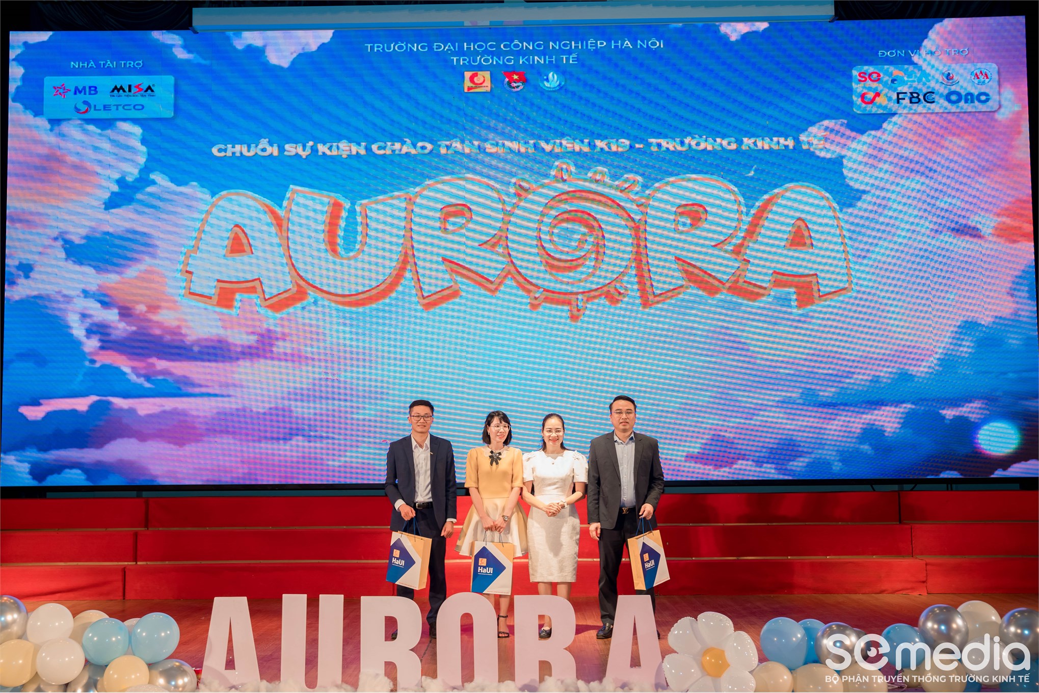 Chương trình chào tân sinh viên k19 - Aurora 2024 - bình minh k19 trường kinh tế: khởi đầu hành trình thành công