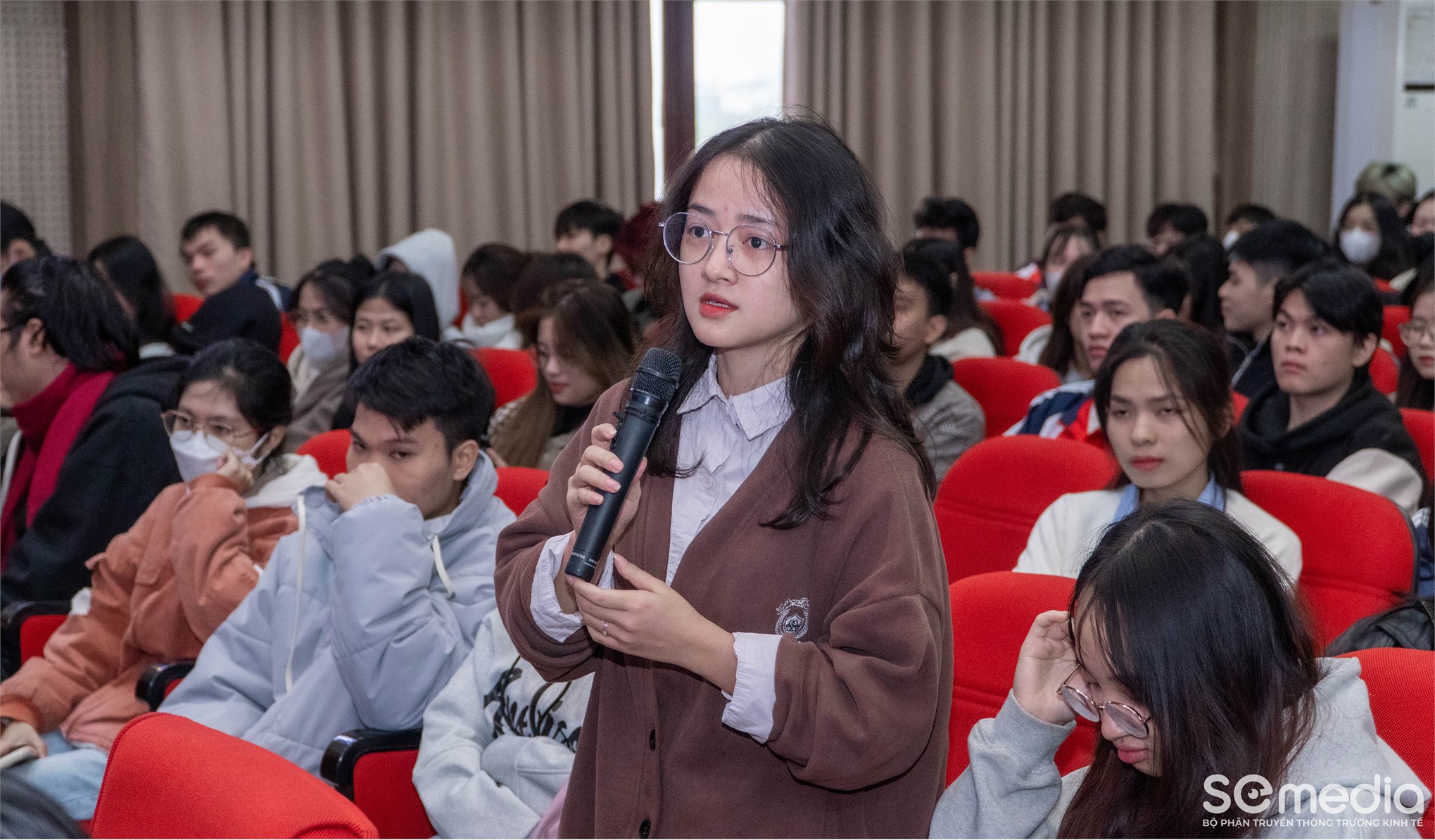 Hội thảo: “ Định hướng nghề nghiệp cho chuyên gia phân tích dữ liệu kinh doanh tương lai”