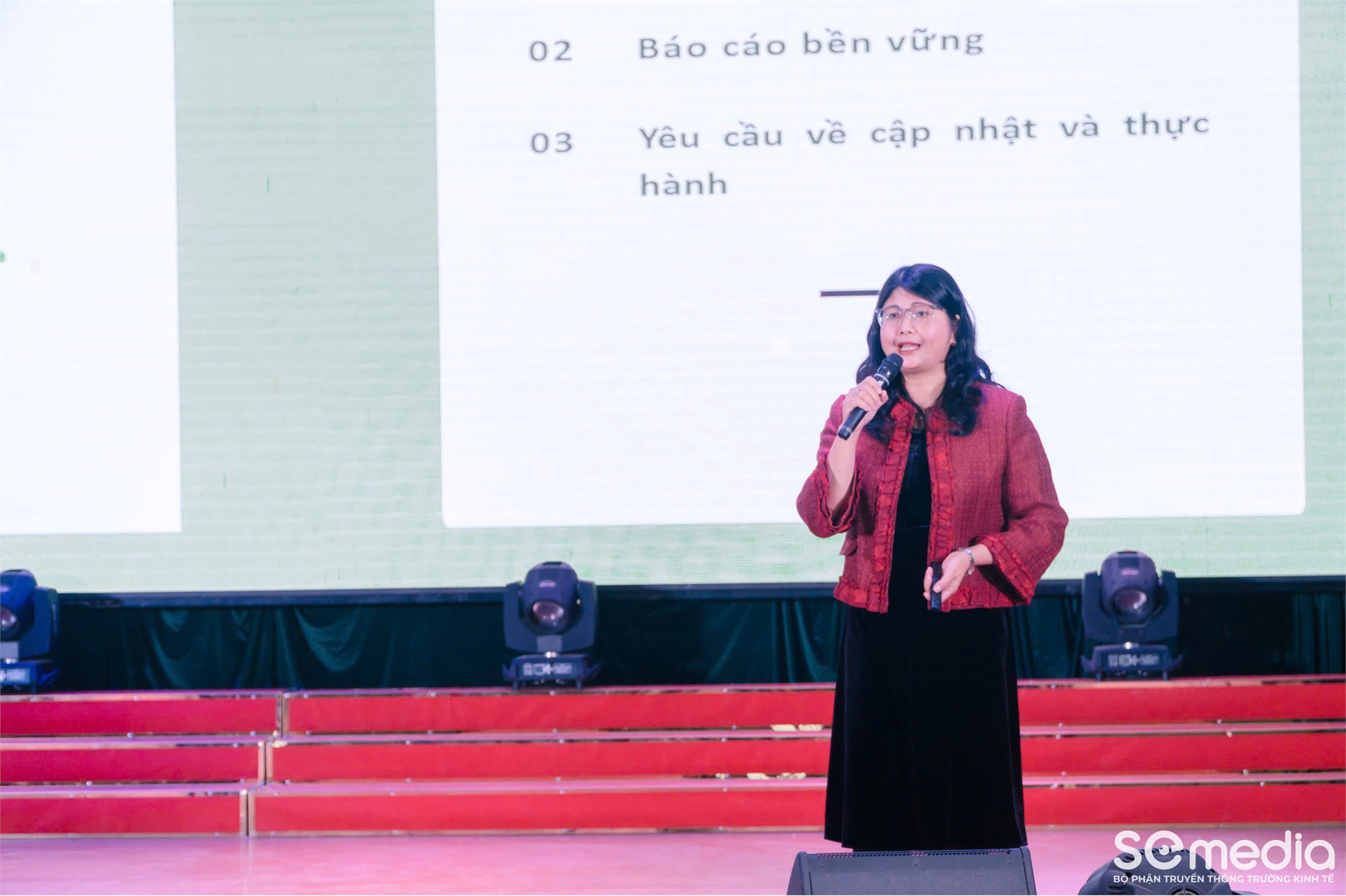 Hội thảo: “Nâng cao nhận thức về thực hành ESG trong lĩnh vực Tài chính - Ngân hàng và Đầu tư”