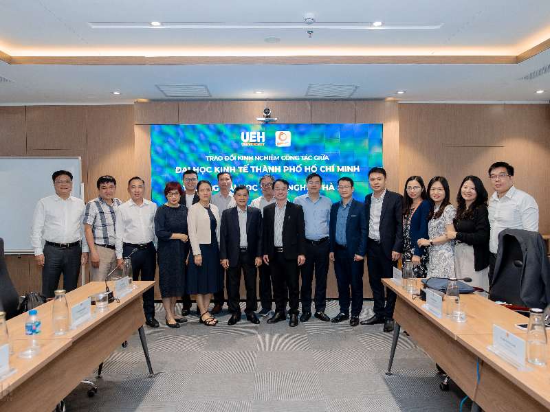 Đoàn công tác Trường Đại học Công nghiệp Hà Nội thăm và trao đổi hợp tác tại Đại học Kinh tế TP.HCM (UEH)