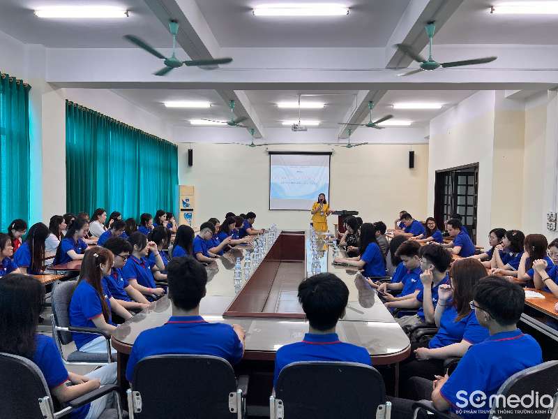 Hội nghị Lớp trưởng, Bí thư chi Đoàn Khóa 19 Trường Kinh Tế năm học 2024 – 2025: tăng cường kết nối – đồng hành cùng sinh viên