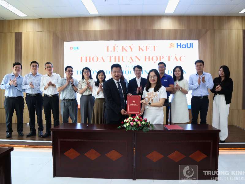 Lễ ký kết thỏa thuận hợp tác giữa Trường Đại học Công nghiệp Hà Nội và Trường Đại học Kinh tế - Đại học Đà Nẵng: Thắt chặt hợp tác - mở rộng cơ hội cho sinh viên
