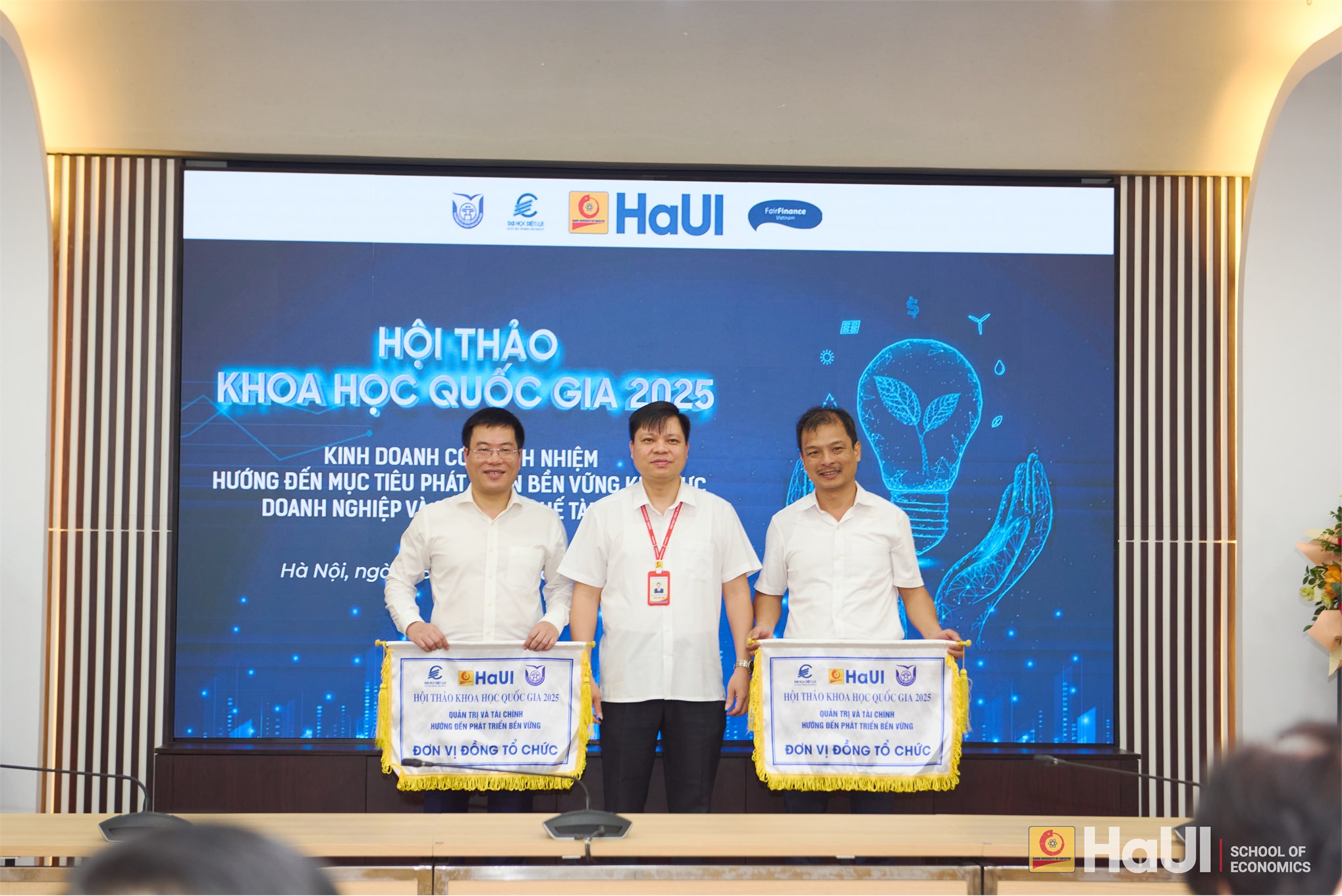 Hội thảo khoa học quốc gia 2025: Quản trị và tài chính hướng đến phát triển bền vững