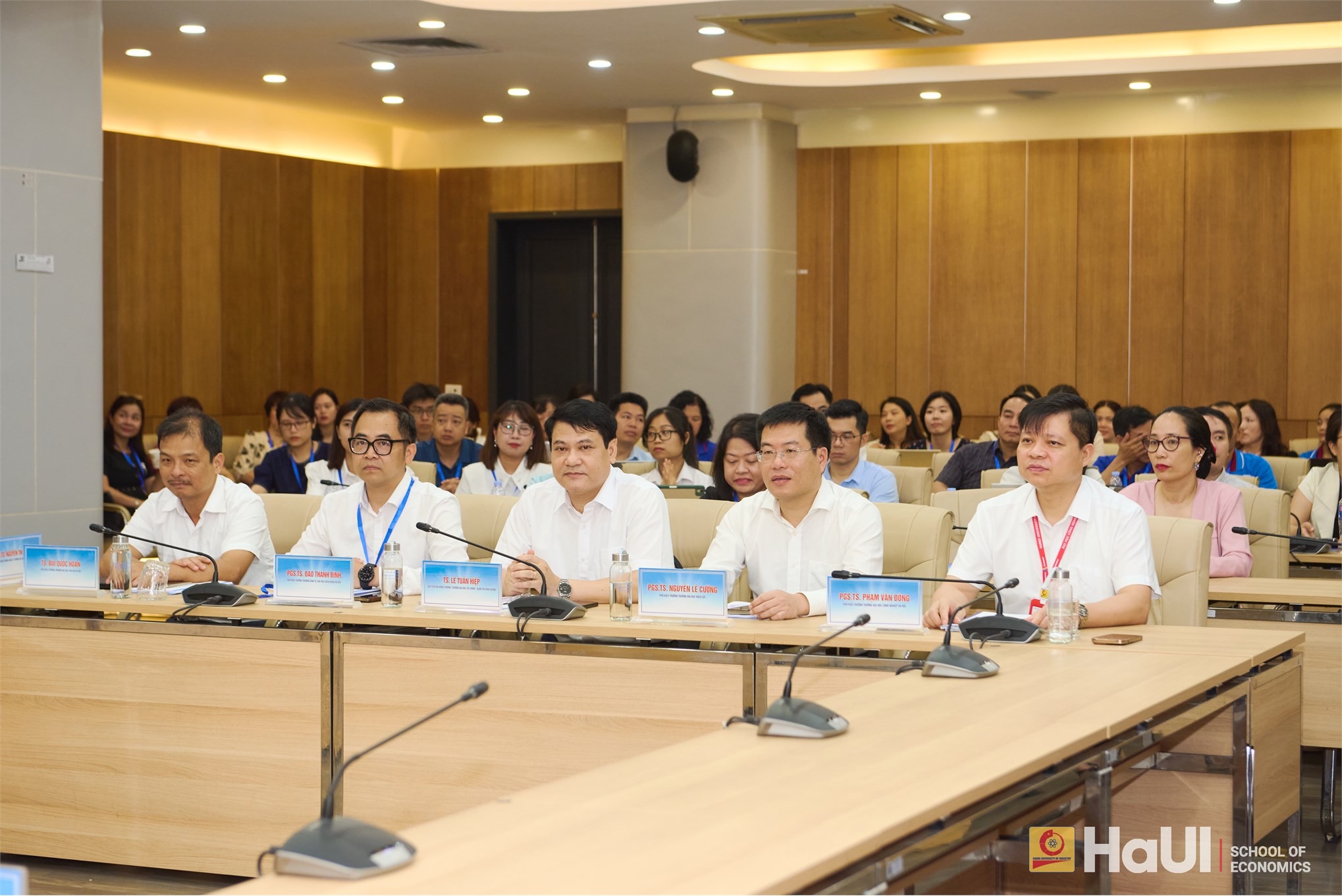 Hội thảo khoa học quốc gia 2025: Quản trị và tài chính hướng đến phát triển bền vững