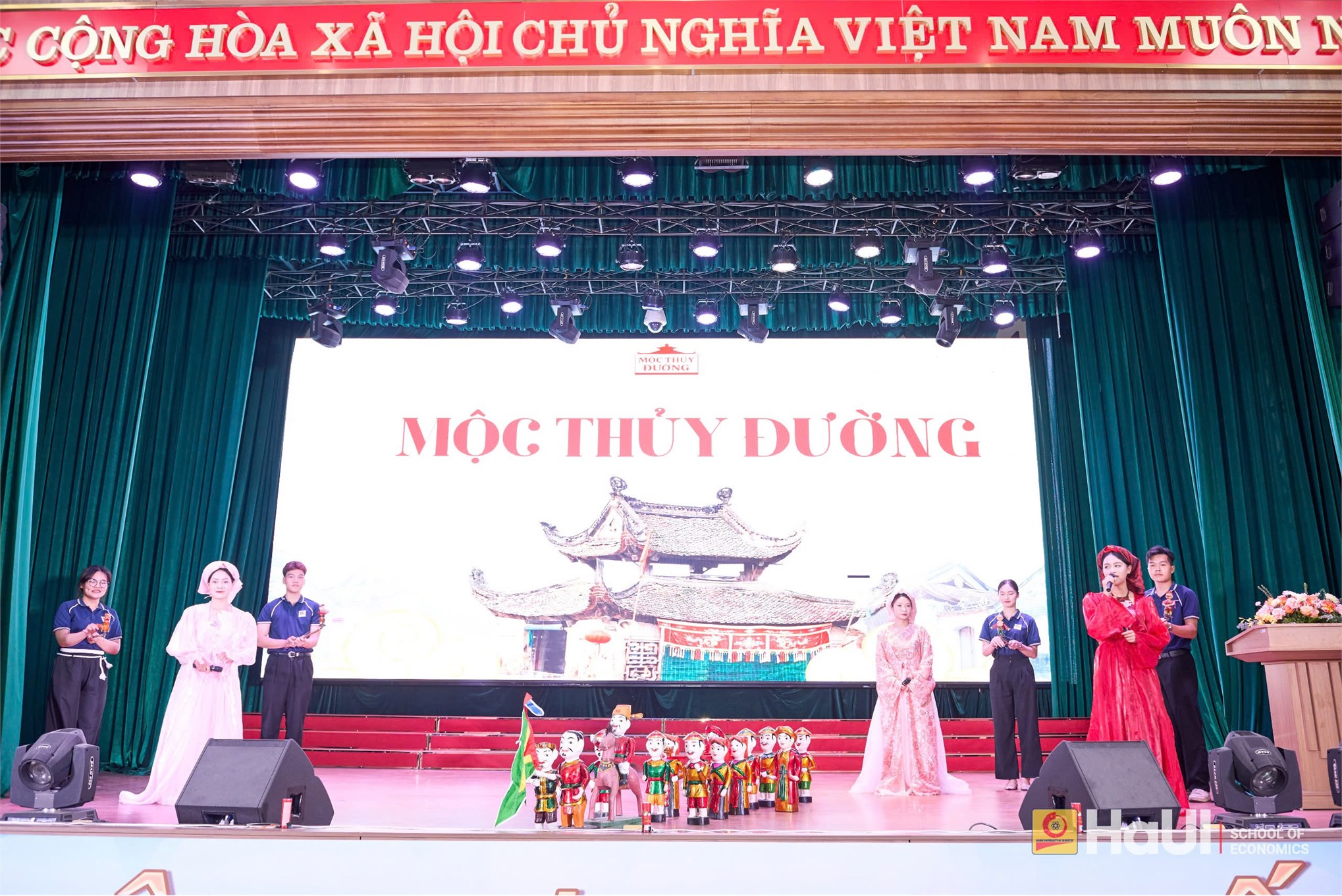 Chung kết cuộc thi SE - HaUI Hackathon 2025 “NeoCulture InnoBiz”: Sân chơi khởi nghiệp sáng tạo gắn kết văn hóa và công nghệ