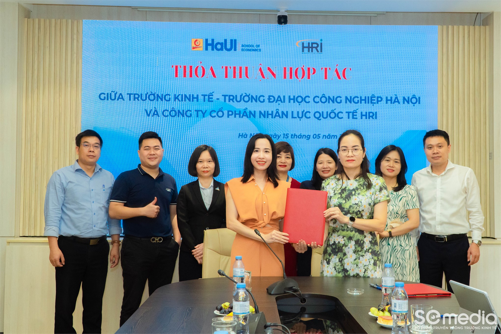 Trường Kinh tế – Đại học Công nghiệp Hà Nội ký kết thỏa thuận hợp tác với Công ty Cổ phần Nhân lực Quốc tế HRI và Công ty Cổ phần Dịch vụ và Địa ốc Đất Xanh Miền Bắc