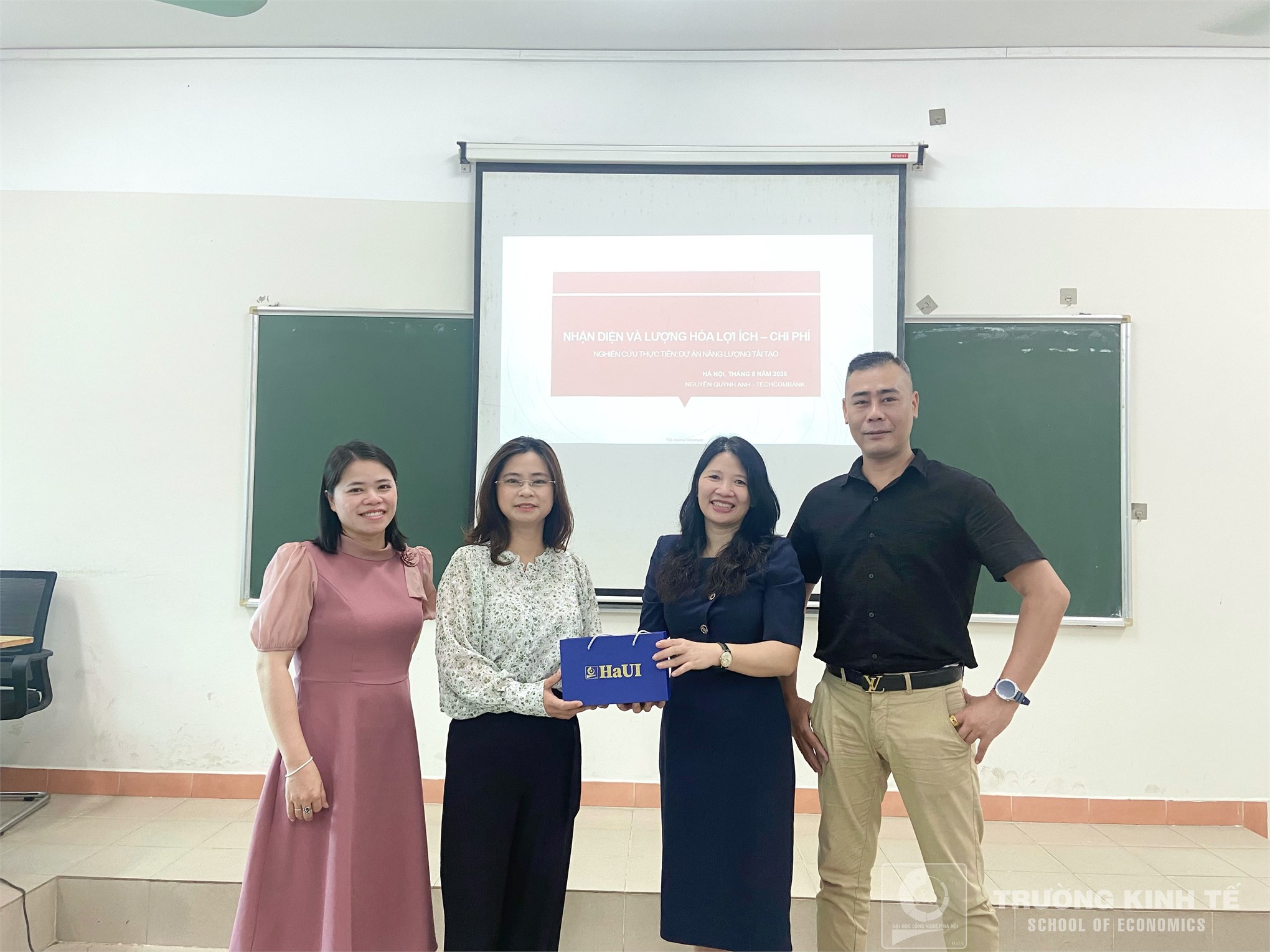 Đồng giảng cùng chuyên gia: Phân tích lợi ích - chi phí trong đầu tư với dự án năng lượng mặt trời Vĩnh Hảo 4