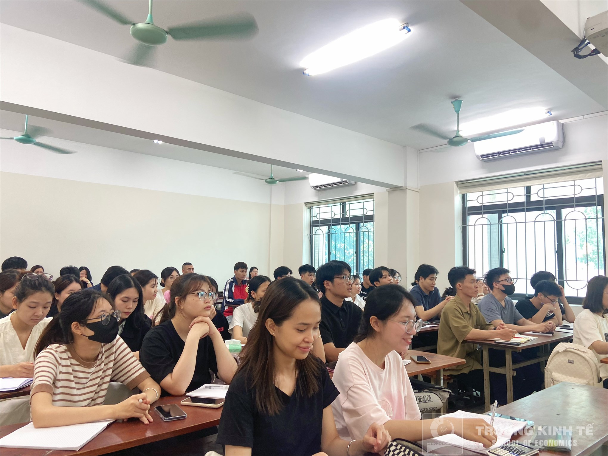 Đồng giảng cùng chuyên gia: Phân tích lợi ích - chi phí trong đầu tư với dự án năng lượng mặt trời Vĩnh Hảo 4