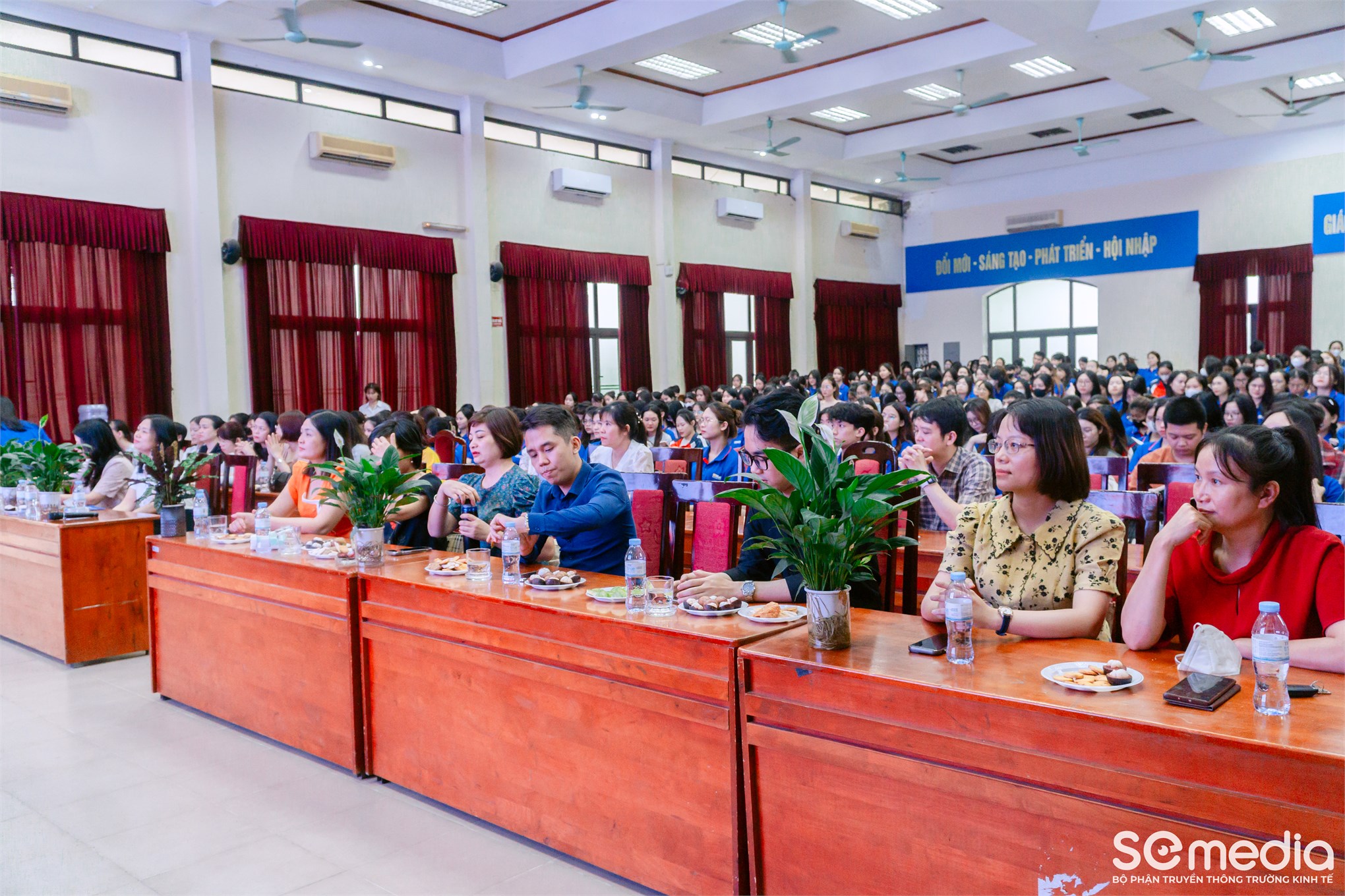Tọa đàm “Định hướng nghề nghiệp với chứng chỉ quốc tế ACCA” diễn ra tại Trường Đại học Công nghiệp Hà Nội