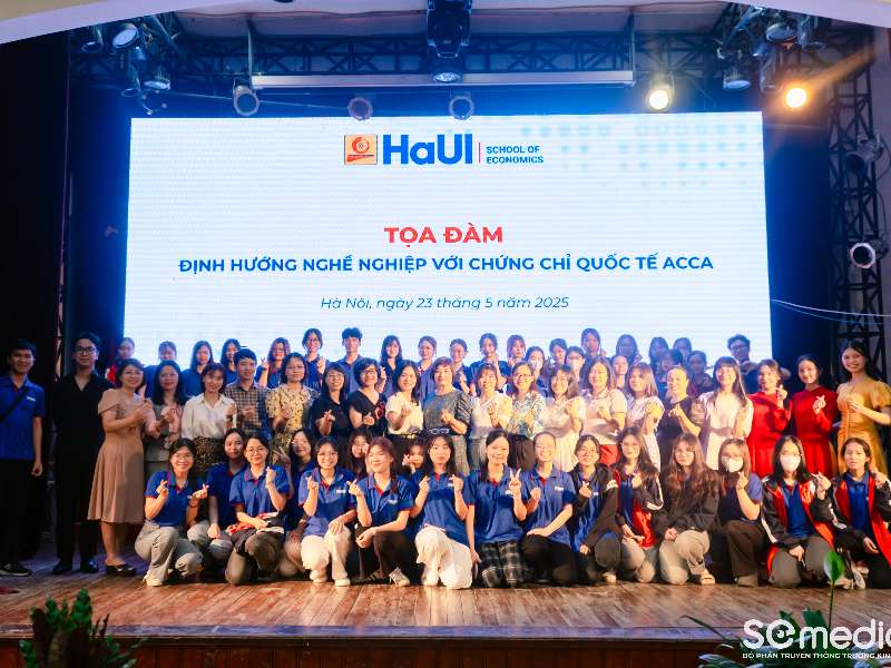 Tọa đàm “Định hướng nghề nghiệp với chứng chỉ quốc tế ACCA” diễn ra tại Trường Đại học Công nghiệp Hà Nội