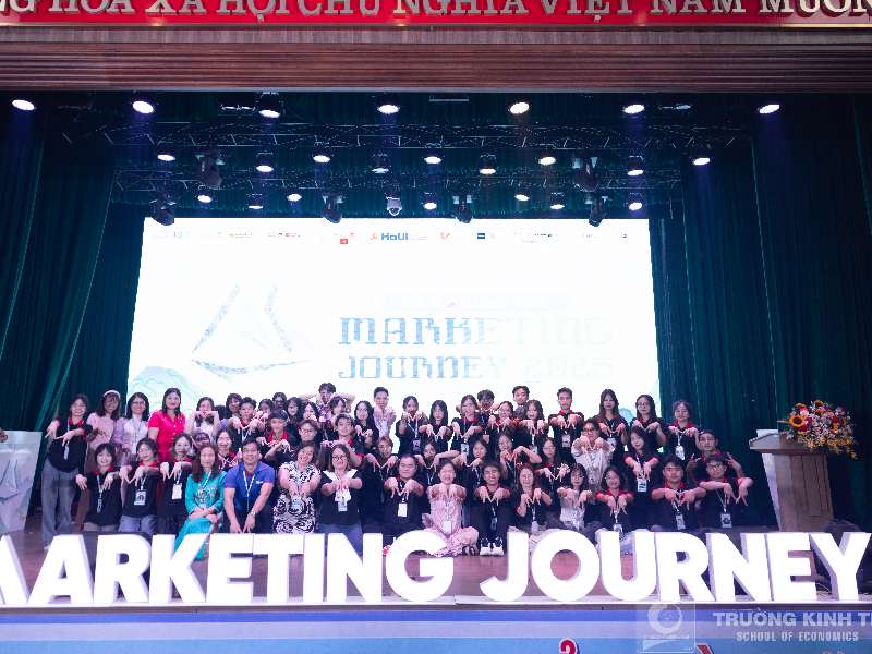 Chung kết cuộc thi Marketing Journey 2025 – Sân chơi bùng nổ dành cho những trái tim đam mê Marketing