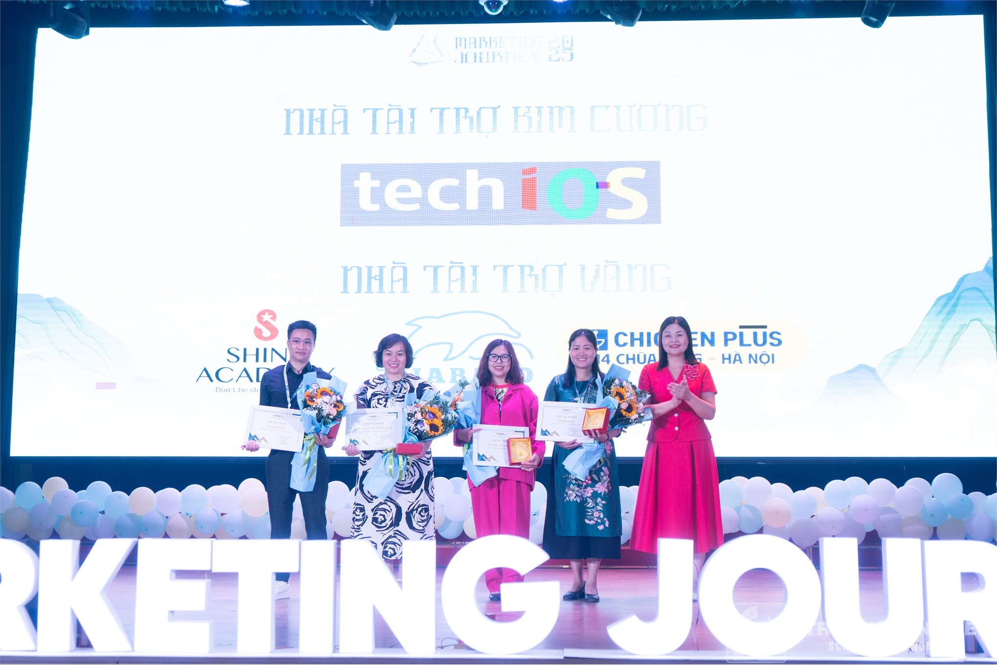 Chung kết cuộc thi Marketing Journey 2025 – Sân chơi bùng nổ dành cho những trái tim đam mê Marketing