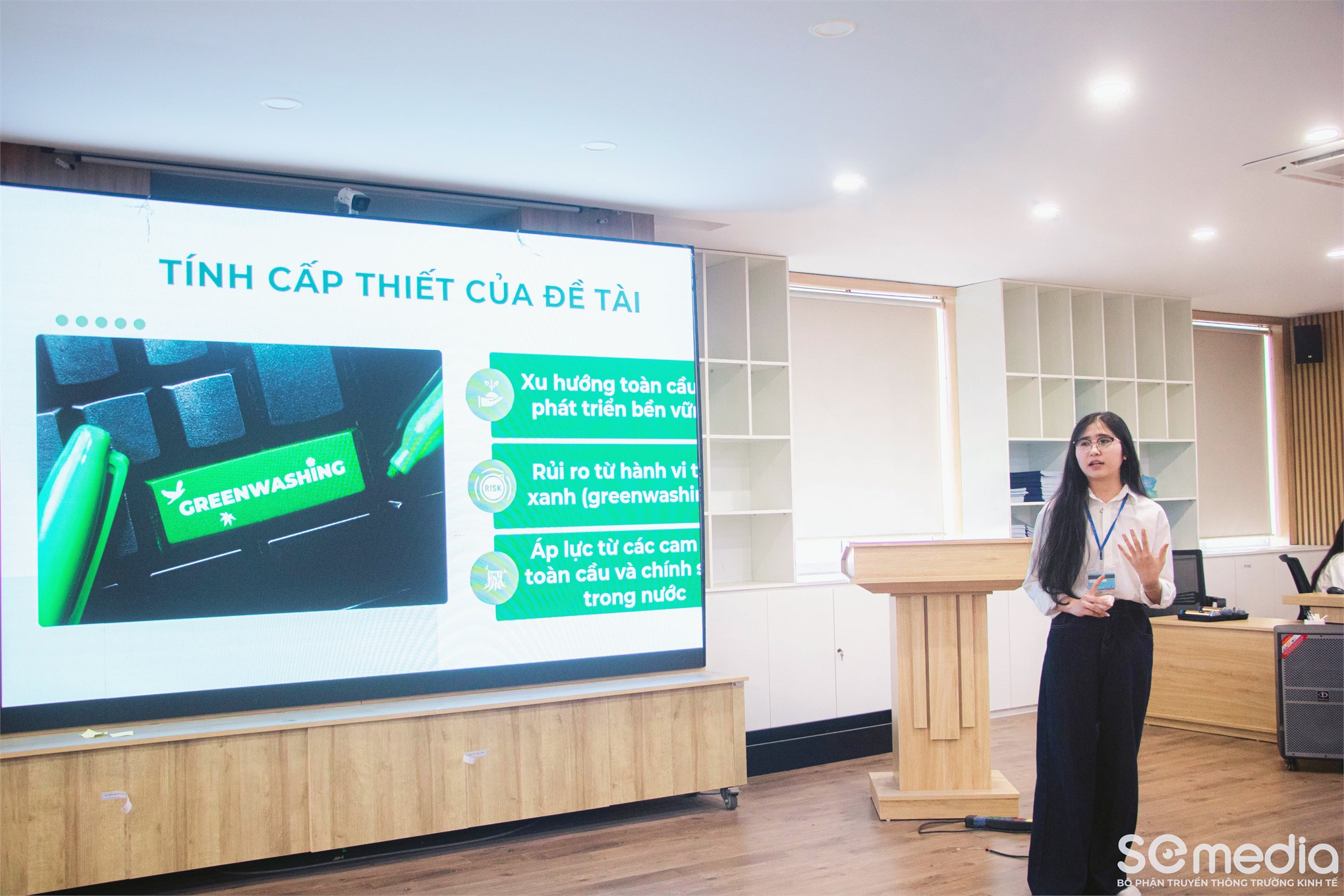 Trường Kinh tế – Đại học Công nghiệp Hà Nội: sôi nổi và chất lượng trong vòng bán kết cấp trường cuộc thi sinh viên nghiên cứu khoa học năm học 2024–2025