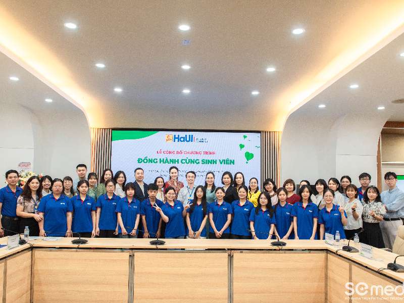 Lễ ra mắt và công bố “Chương trình Đồng hành cùng sinh viên”