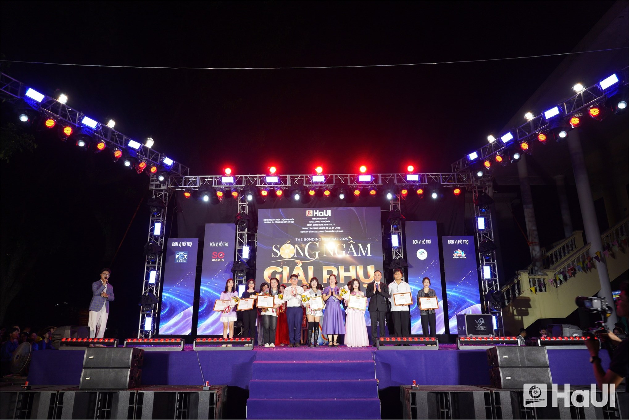 Đại nhạc hội HaUI `The Bonding Festival`: Đêm bùng nổ của tài năng và sự gắn kết