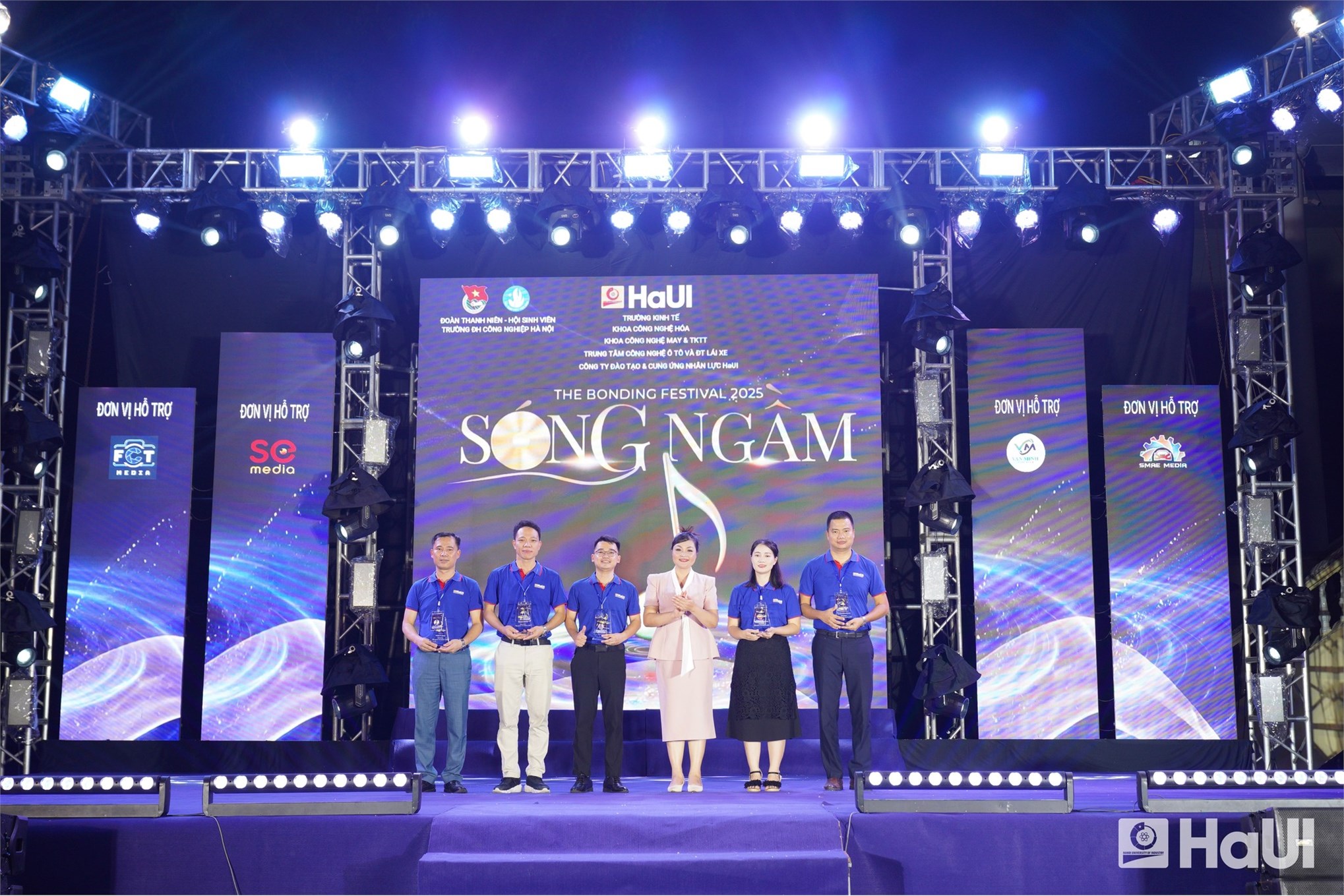 Đại nhạc hội HaUI `The Bonding Festival`: Đêm bùng nổ của tài năng và sự gắn kết