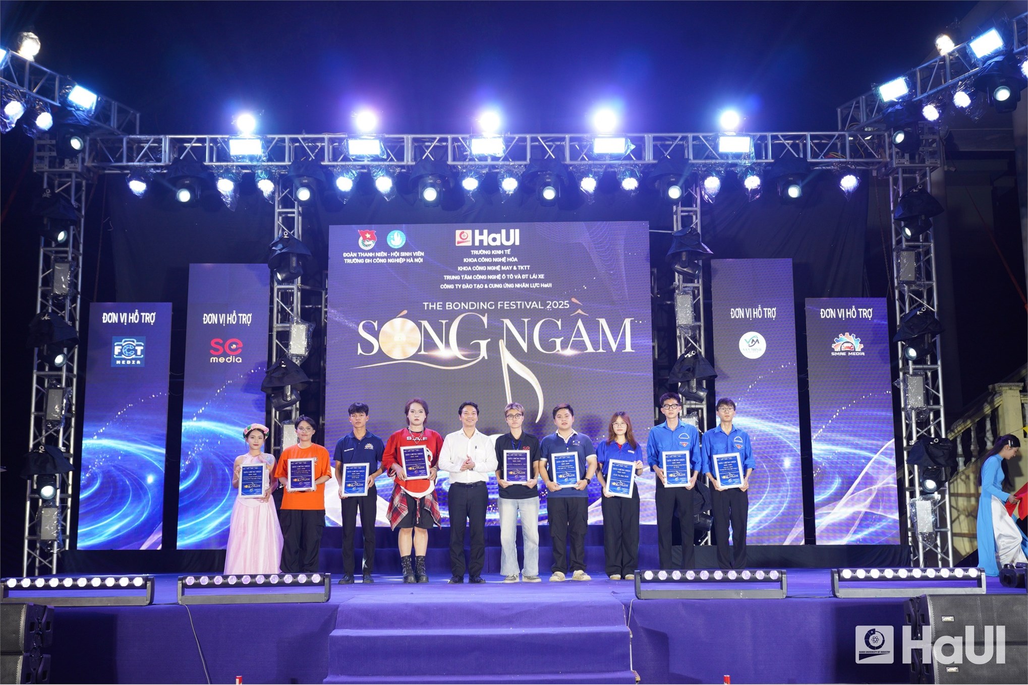 Đại nhạc hội HaUI `The Bonding Festival`: Đêm bùng nổ của tài năng và sự gắn kết