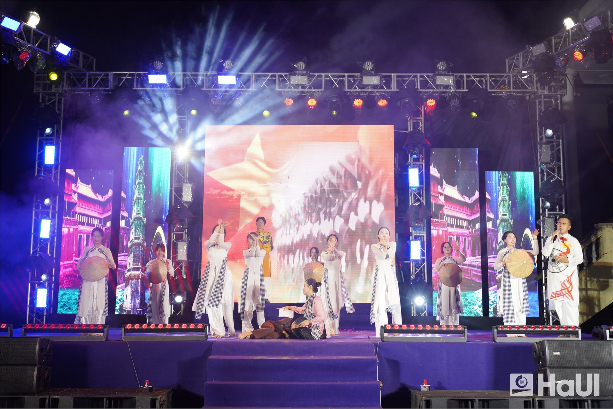 Đại nhạc hội HaUI `The Bonding Festival`: Đêm bùng nổ của tài năng và sự gắn kết