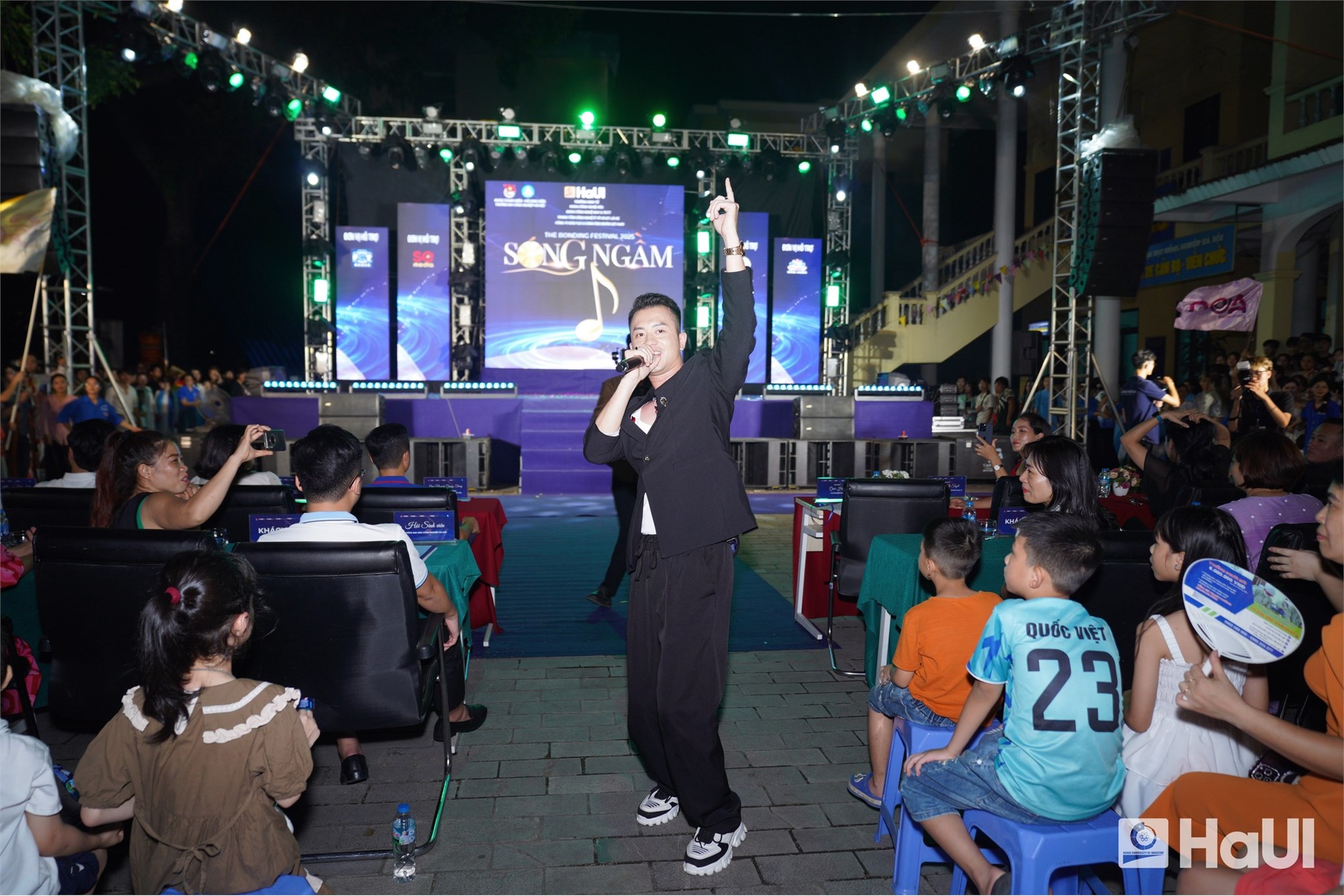 Đại nhạc hội HaUI `The Bonding Festival`: Đêm bùng nổ của tài năng và sự gắn kết