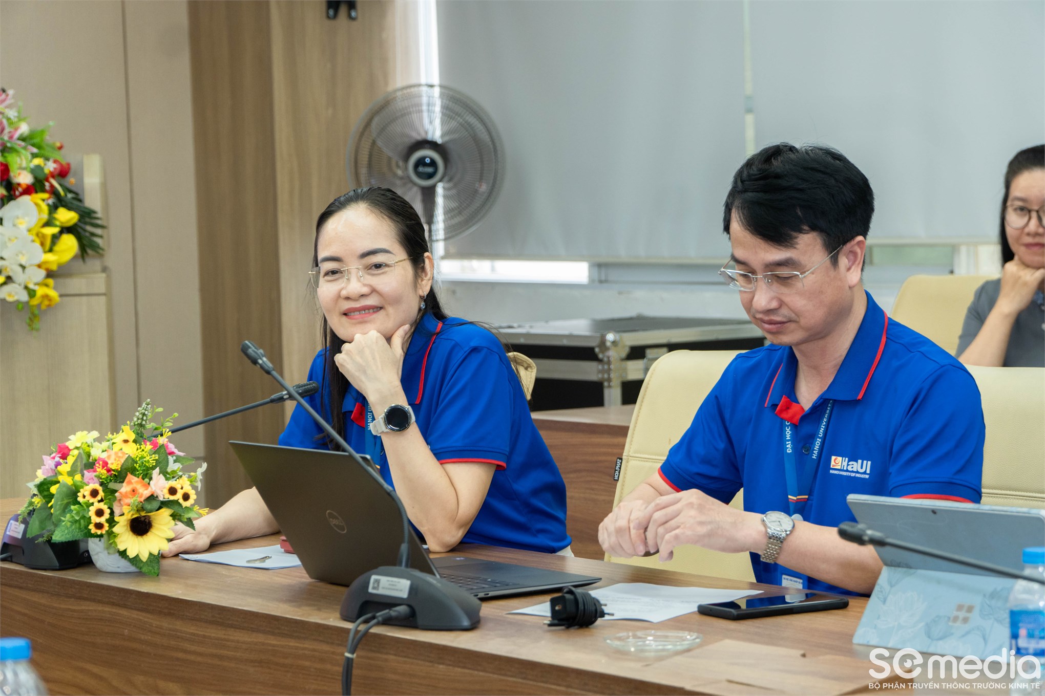 Hội thảo `Nâng cao năng lực nghiên cứu khoa học: Lựa chọn tạp chí quốc tế và trả lời phản biện` tại Trường Kinh tế