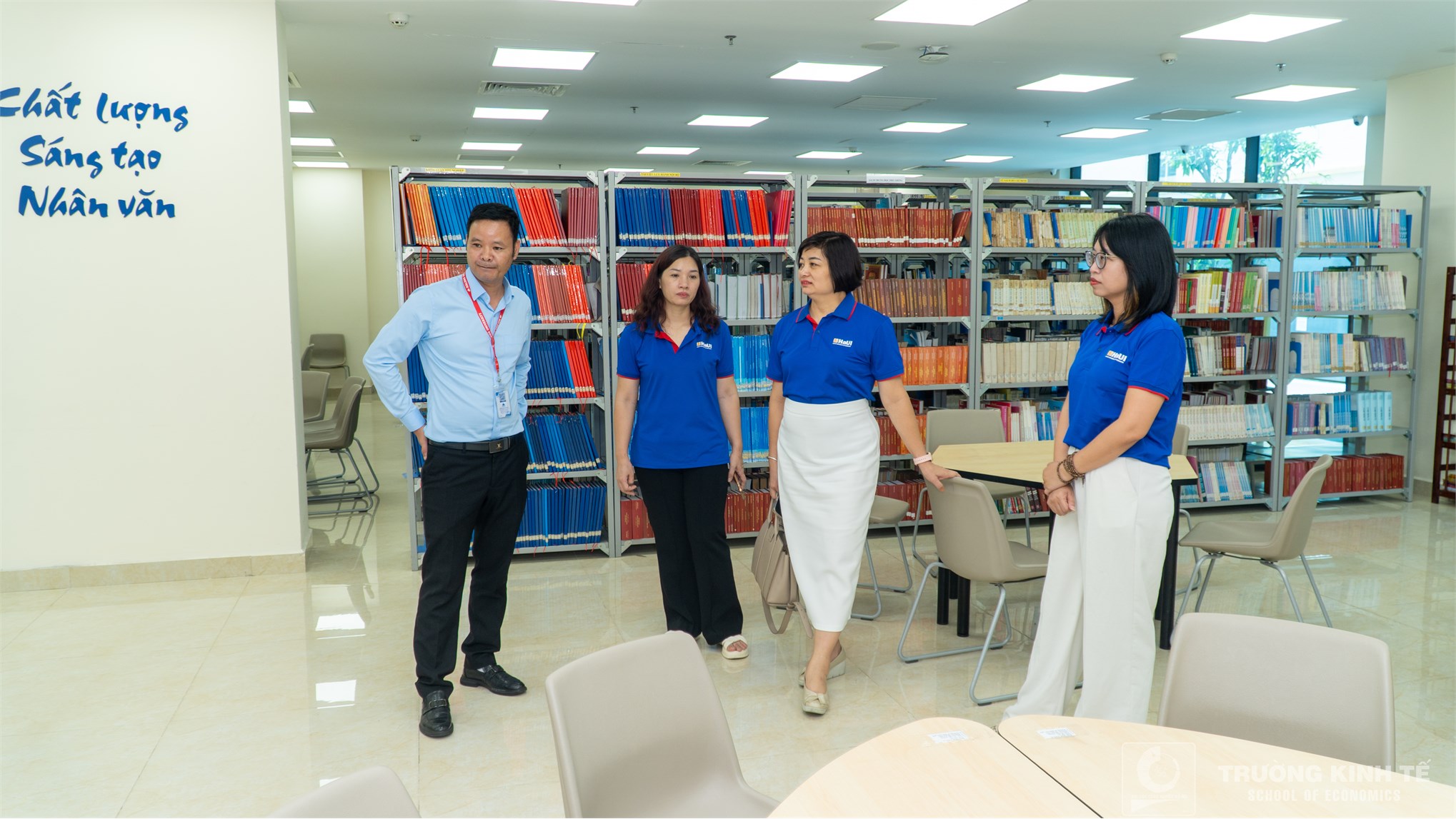 Tăng cường kết nối giữa các trường đại học: Trường Kinh tế tổ chức chương trình tham quan, khảo sát thực tế tại Đại học Hạ Long