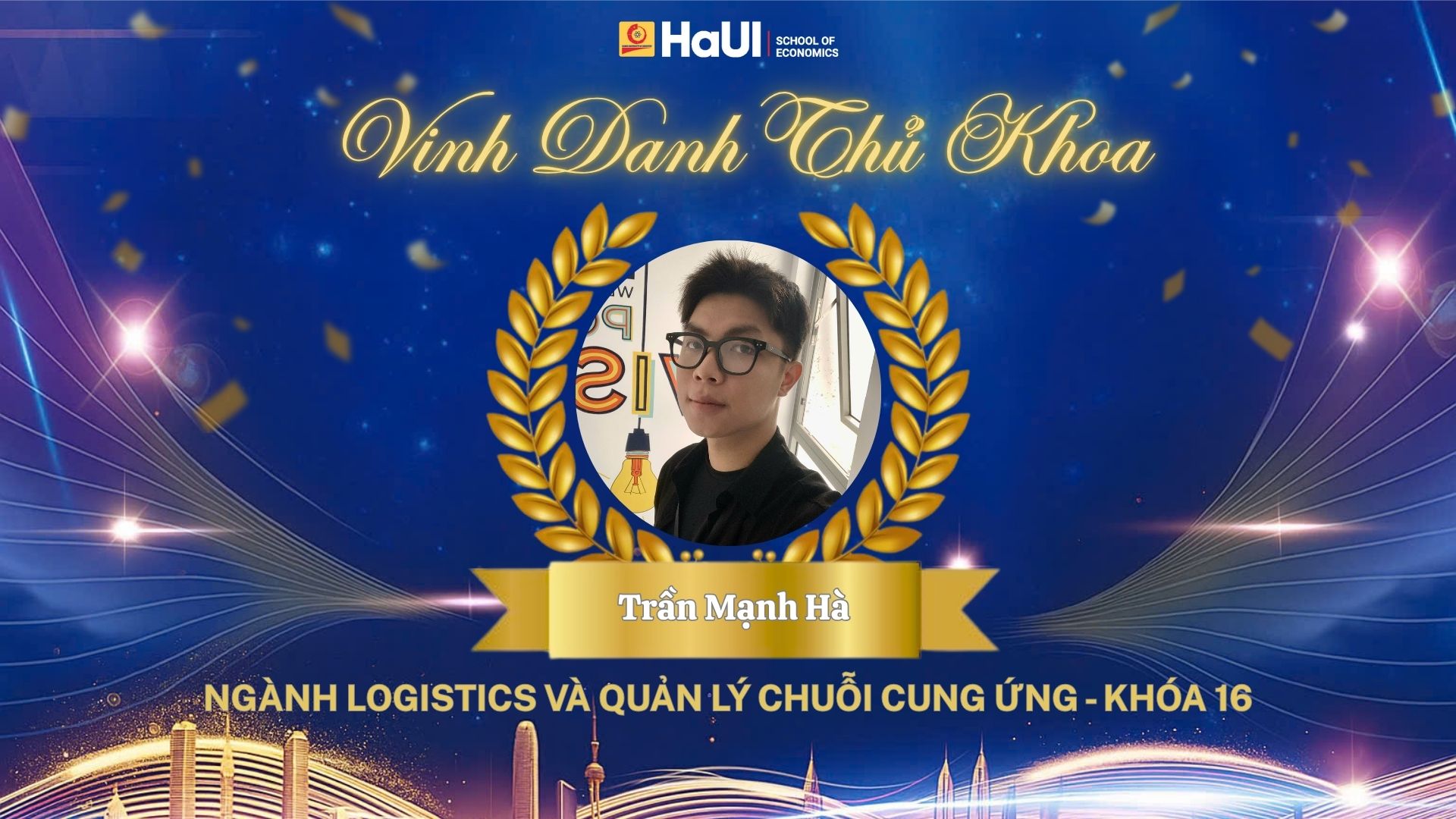 Vinh danh 12 thủ khoa – Tân cử nhân Trường Kinh tế: Hành trình tự hào của thế hệ sinh viên nhập học thời Covid 19.