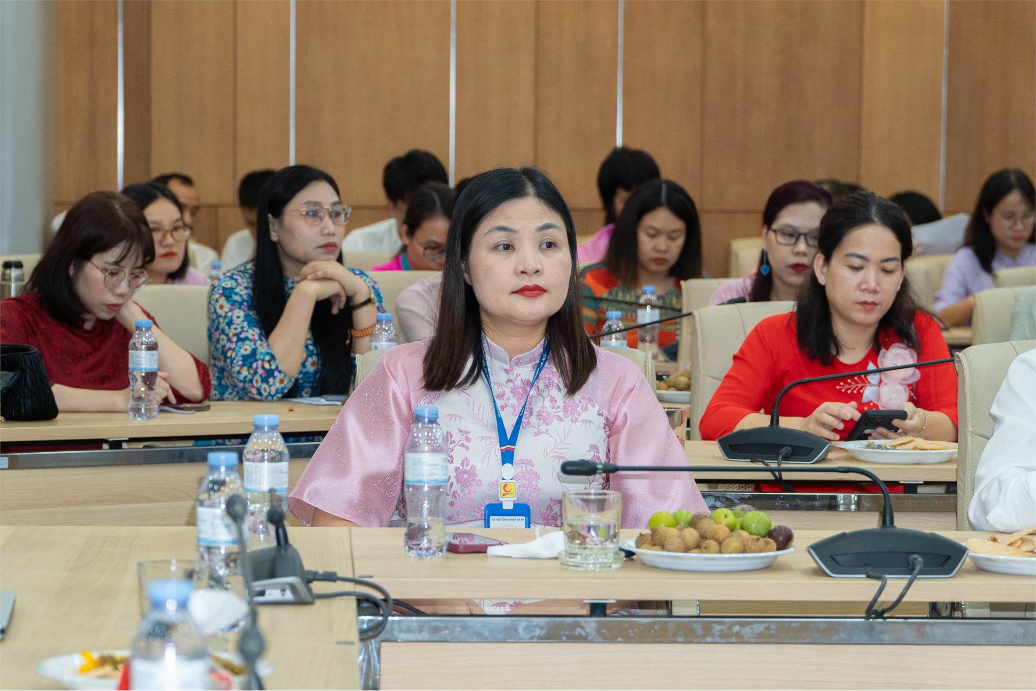 Hội nghị viên chức, người lao động Trường Kinh tế: Tổng kết năm học 2024-2025 và triển khai nhiệm vụ năm học 2025-2026