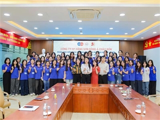 Tham quan thực tế doanh nghiệp Trường Kinh tế: Sinh viên Ngành Kế toán, Khoa Kế toán – Kiểm toán trải nghiệm thực tế và tư vấn hướng nghiệp tại Công ty Cổ phần Hãng sơn Đông Á