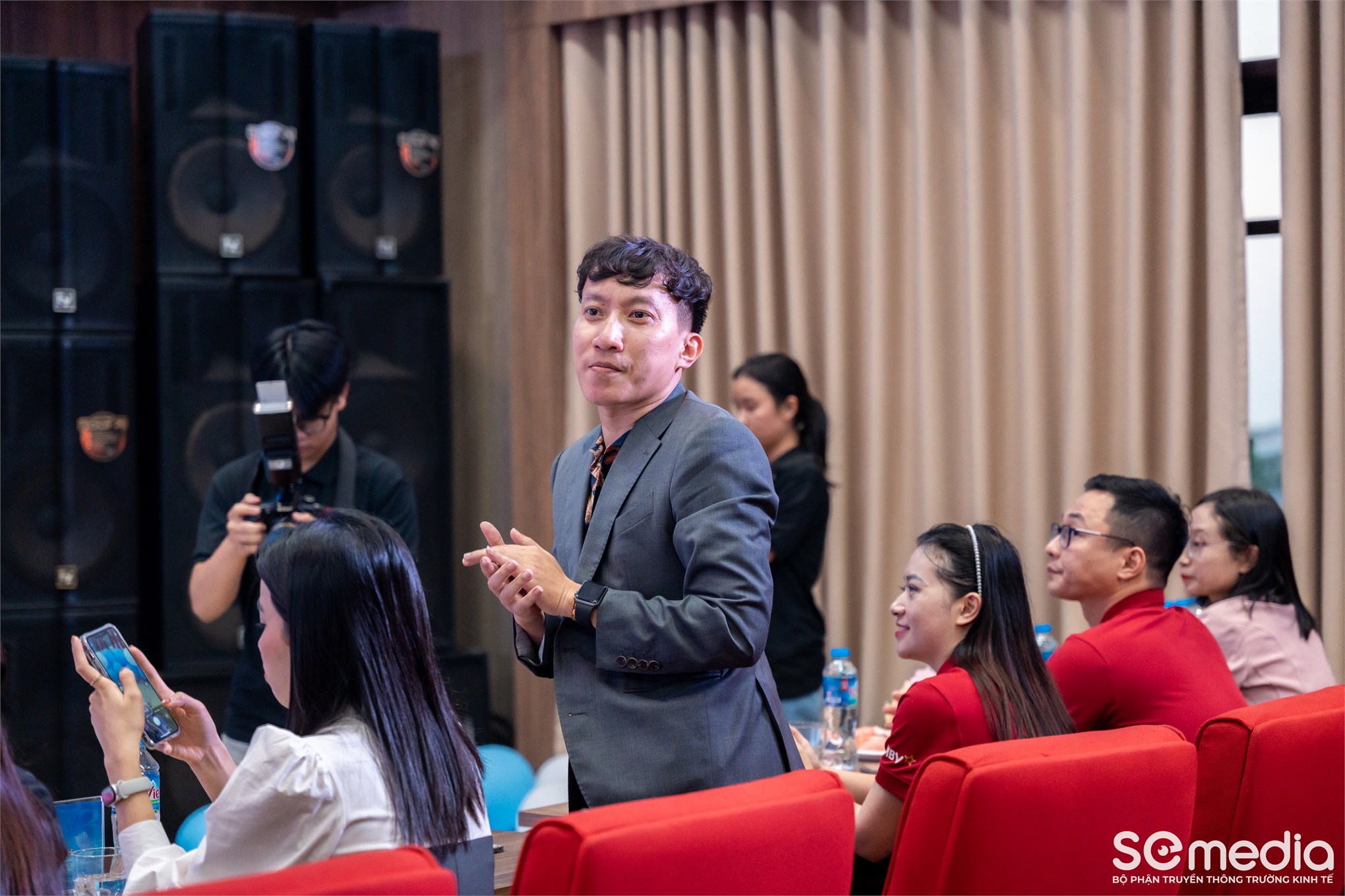 Chung kết HaUI LogiMaster 2025 – Bùng nổ sáng tạo với chủ đề “AI Shaping The Future of Logistics”