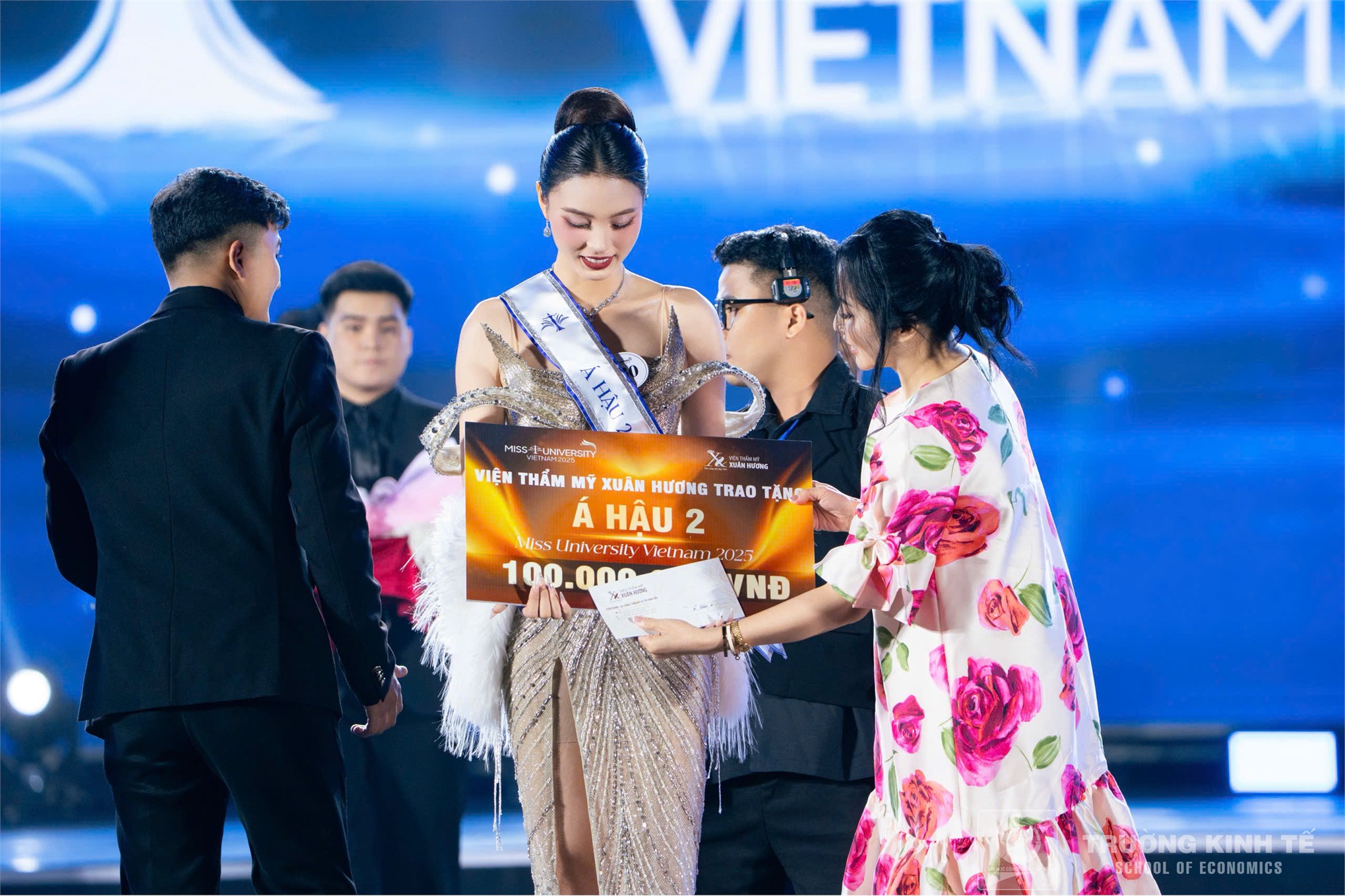 Vẻ đẹp, tài năng, trí tuệ của sinh viên Trường Kinh tế tỏa sáng tại Chung kết Hoa hậu Sinh viên Việt Nam 2025!