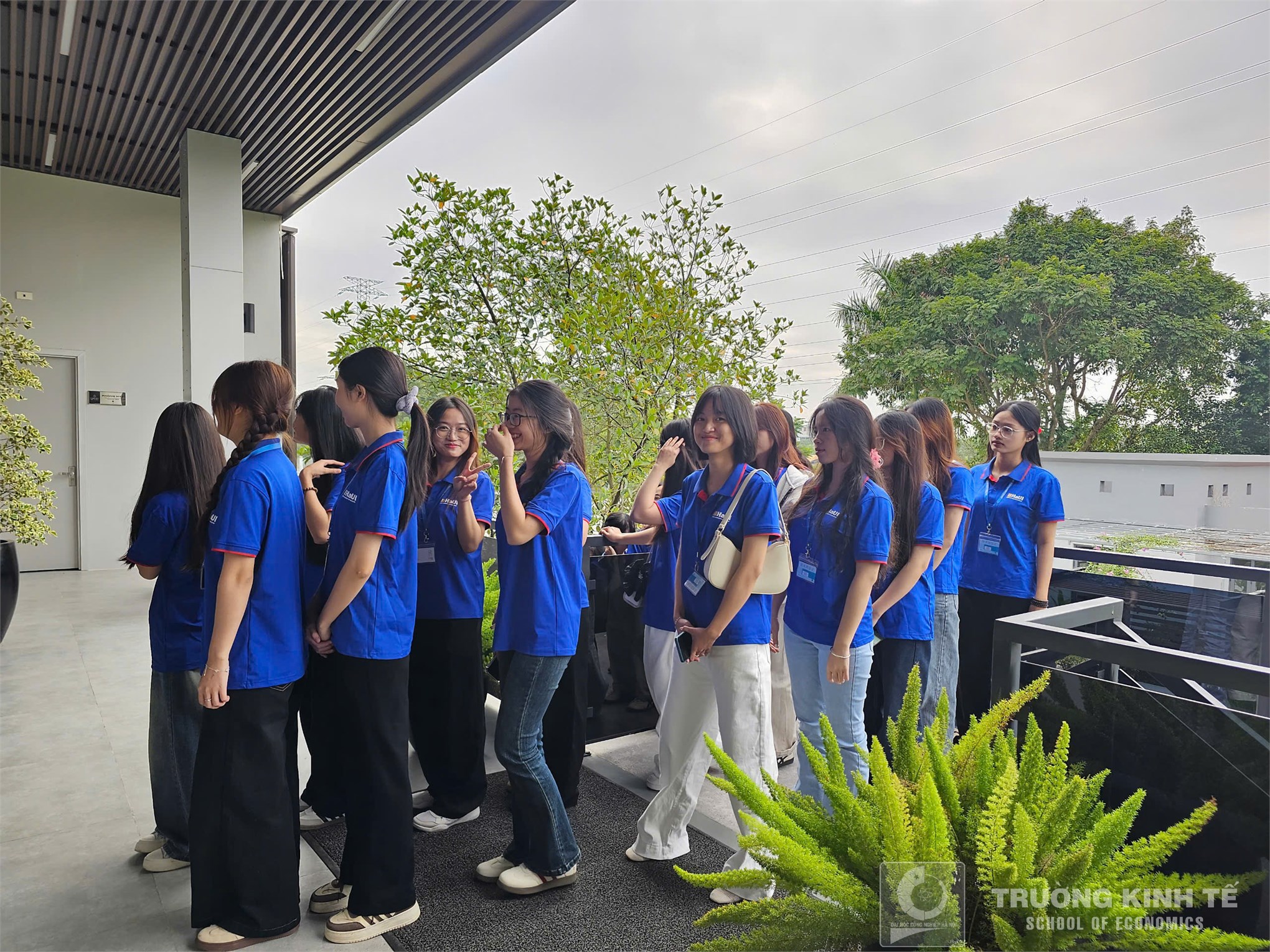 Tham quan thực tế doanh nghiệp Trường Kinh tế: Sinh viên Ngành Kế toán, Khoa Kế toán – Kiểm toán tham gia chương trình trải nghiệm thực tế và tư vấn hướng nghiệp tại Nhà máy bia Hà Nội Mê Linh