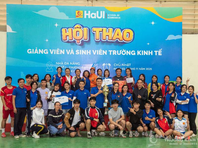 Hội thao “Giảng viên và Sinh viên Trường Kinh tế 2025” – lan tỏa tinh thần thể thao, gắn kết và sẻ chia