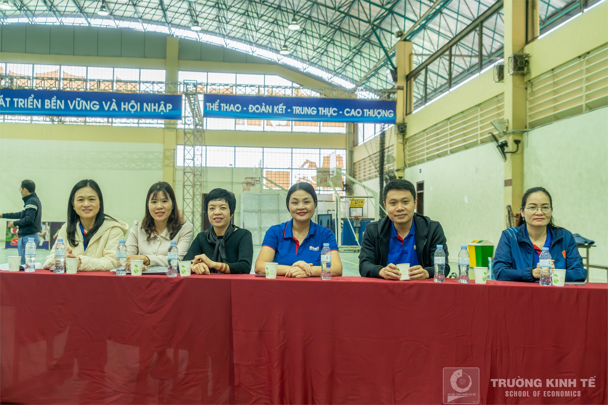 Hội thao “Giảng viên và Sinh viên Trường Kinh tế 2025” – lan tỏa tinh thần thể thao, gắn kết và sẻ chia