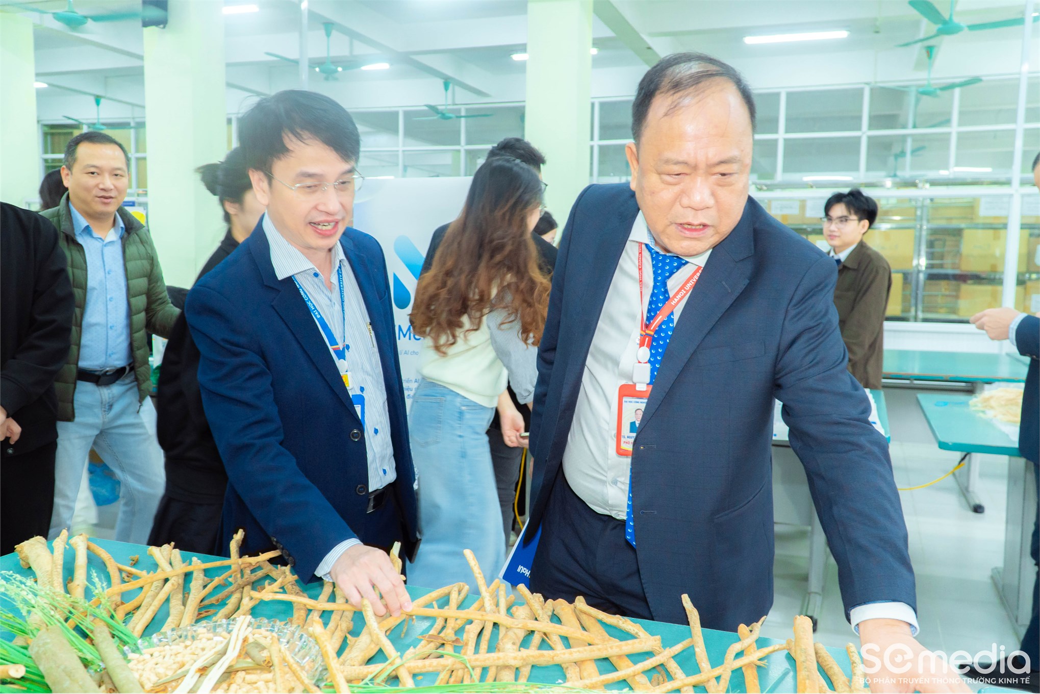Trường Kinh tế tham gia “Ngày hội Đổi mới Sáng tạo – HaUI Innovation Day 2025”