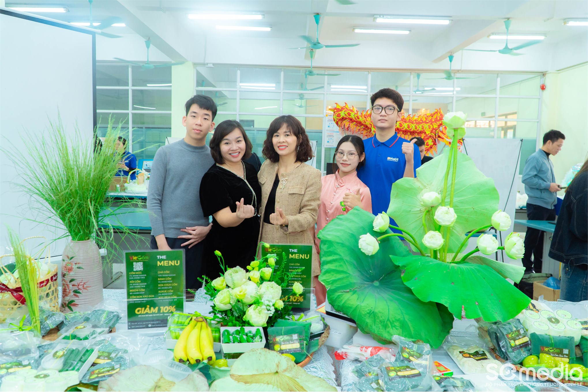 Trường Kinh tế tham gia “Ngày hội Đổi mới Sáng tạo – HaUI Innovation Day 2025”