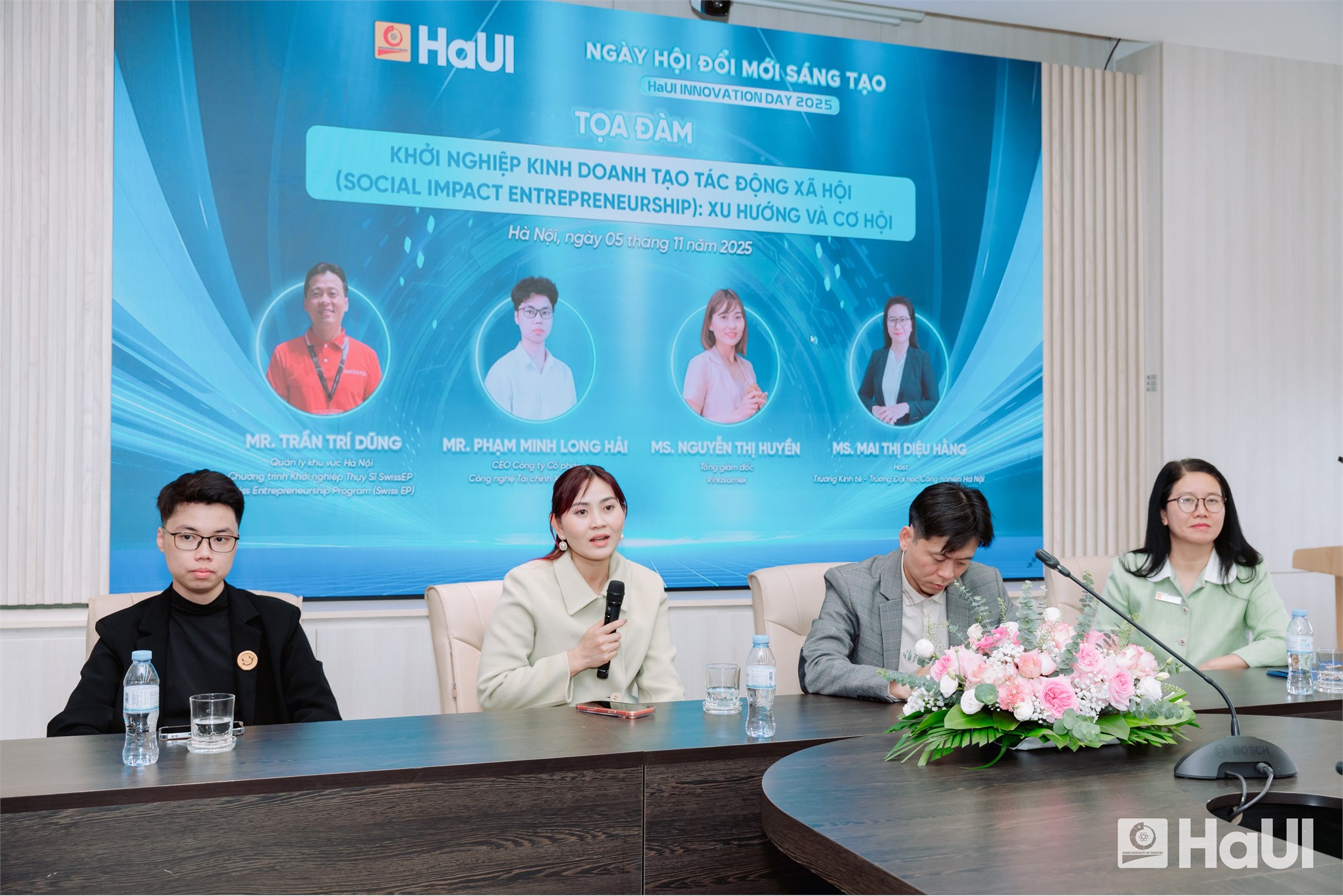 Trường Kinh tế tham gia “Ngày hội Đổi mới Sáng tạo – HaUI Innovation Day 2025”