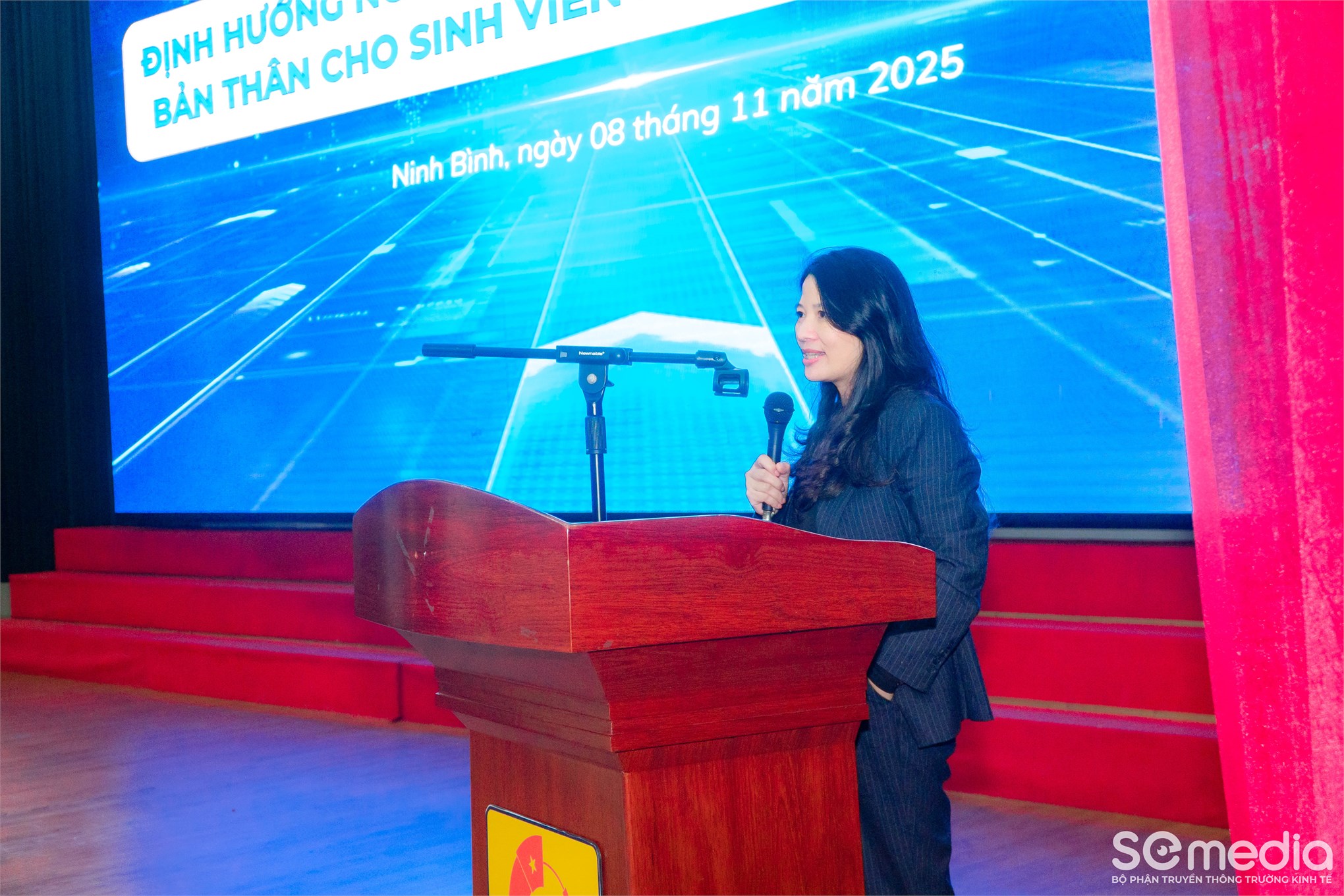 Trường Kinh tế tổ chức Ngày hội định hướng nghề nghiệp cho sinh viên Khóa 20