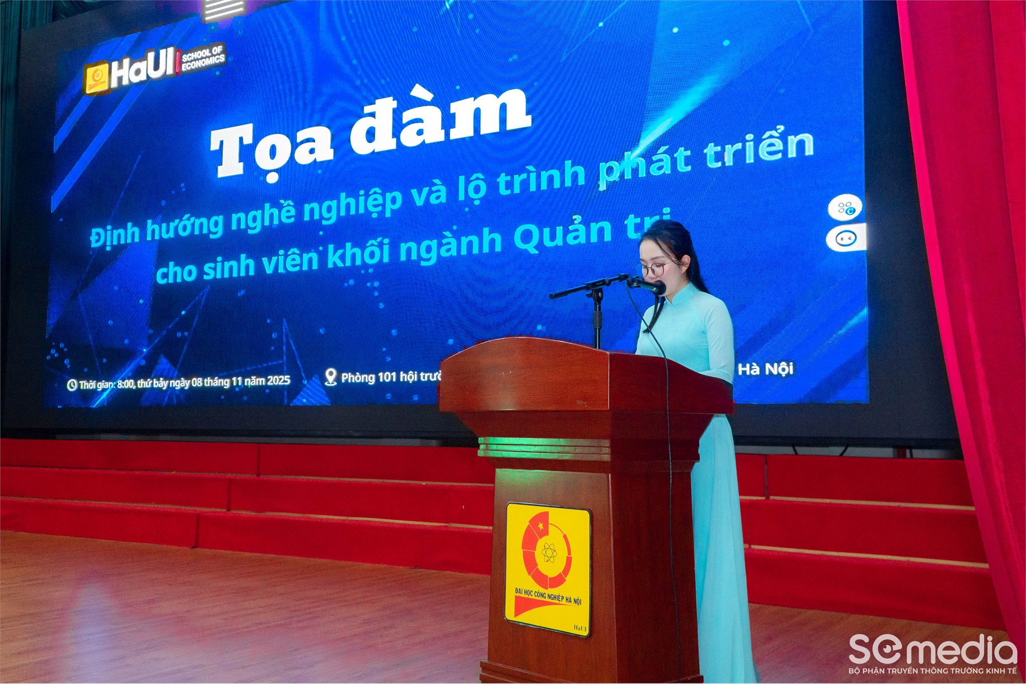 Trường Kinh tế tổ chức Ngày hội định hướng nghề nghiệp cho sinh viên Khóa 20