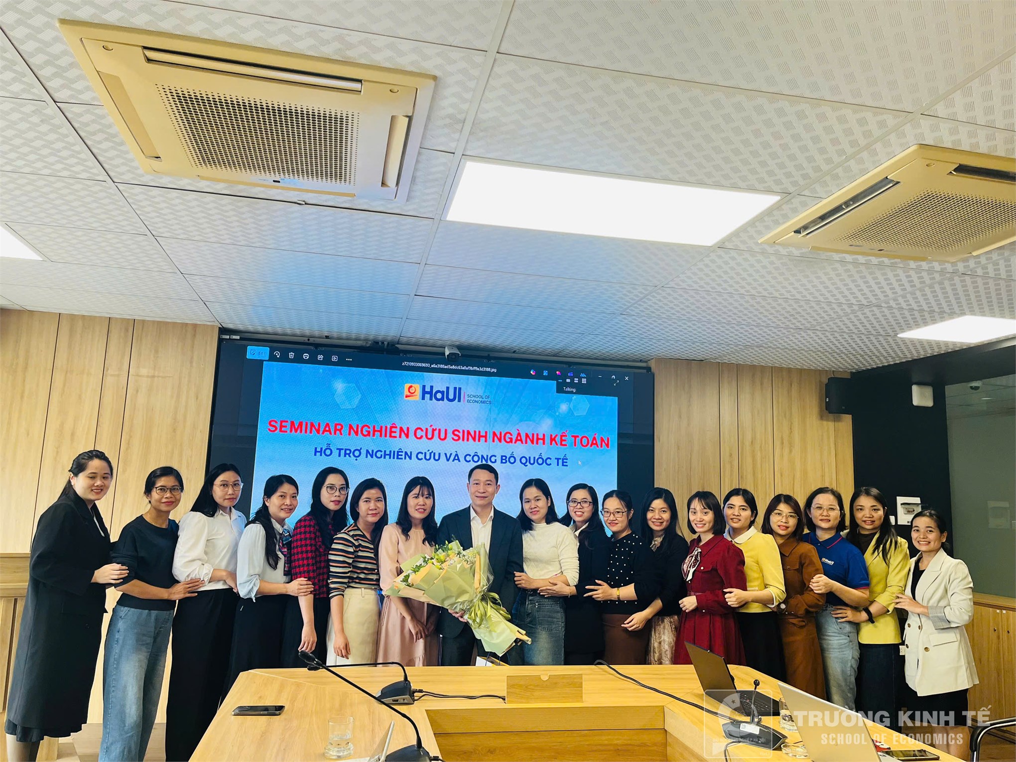 Trường Kinh tế tổ chức Seminar cho Nghiên cứu sinh ngành Kế toán – Định hướng nghiên cứu và công bố quốc tế