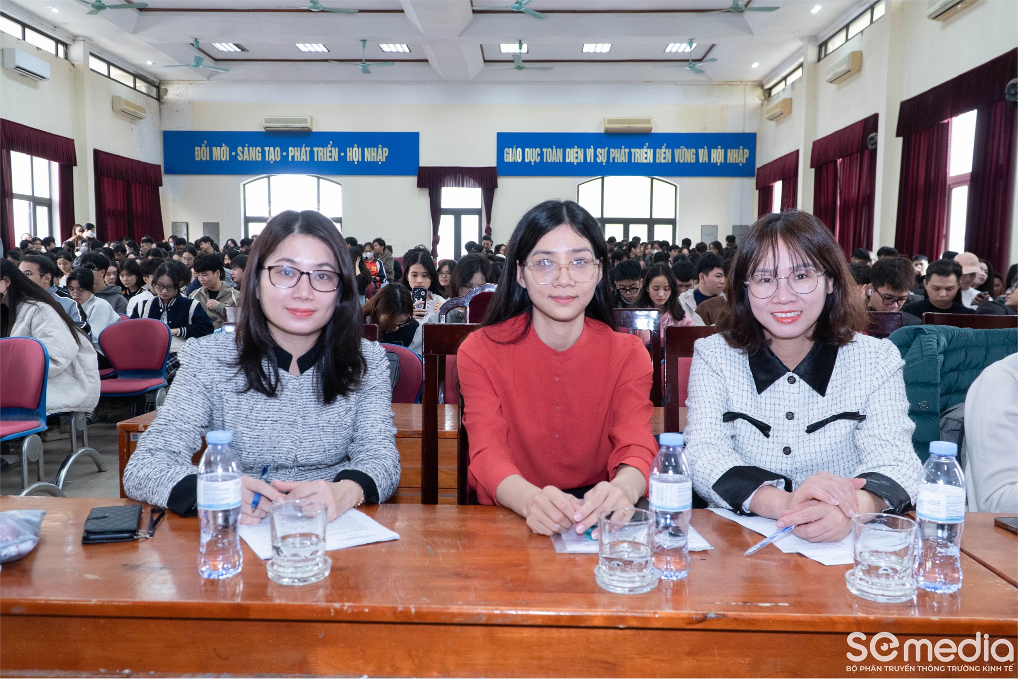 Ngày hội tư vấn thực tập và hướng nghiệp – Trường Kinh tế 2025: cầu nối giữa sinh viên và doanh nghiệp, mở rộng cơ hội việc làm từ hơn 32 đối tác tuyển dụng