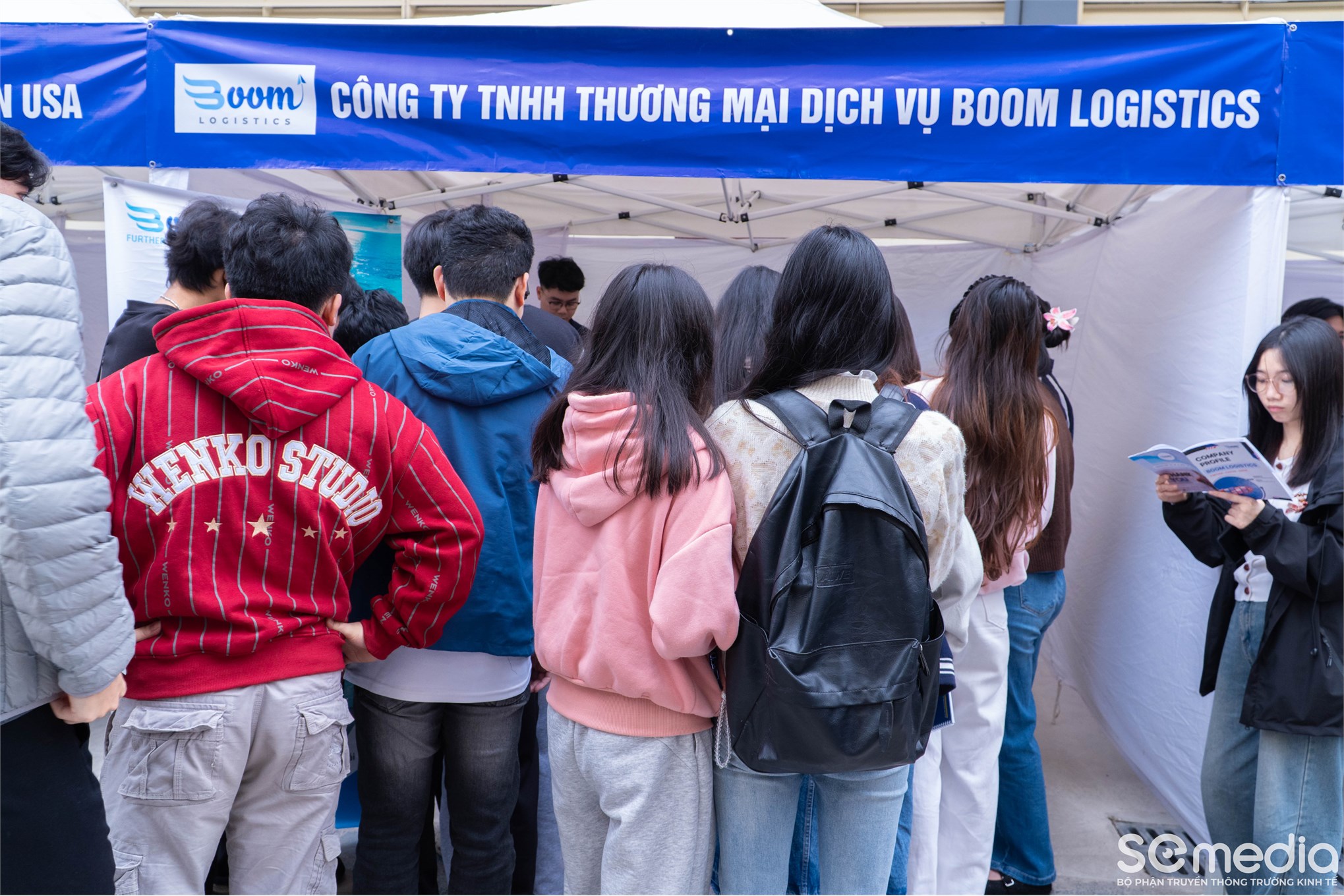 Ngày hội tư vấn thực tập và hướng nghiệp – Trường Kinh tế 2025: cầu nối giữa sinh viên và doanh nghiệp, mở rộng cơ hội việc làm từ hơn 32 đối tác tuyển dụng