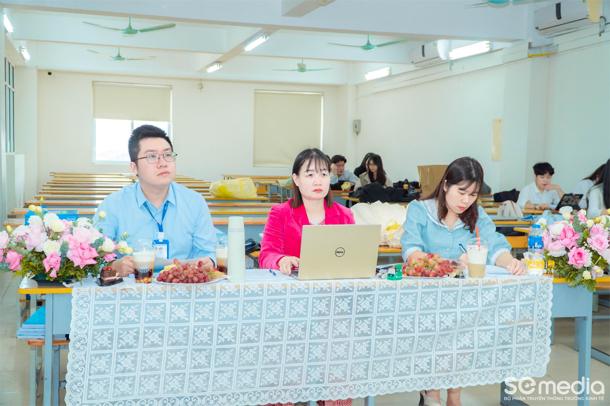 Khép lại hành trình học tập – Mở ra tương lai mới: Lễ bảo vệ Khóa luận Tốt nghiệp Học kỳ 1/2025–2026