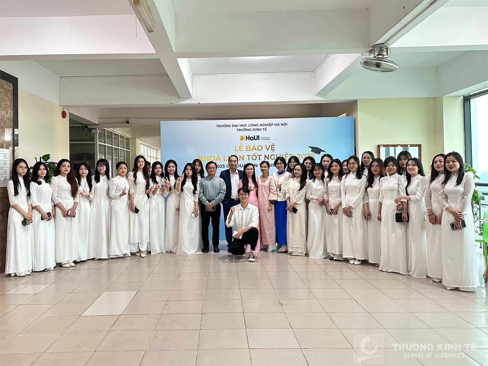 Khép lại hành trình học tập – Mở ra tương lai mới: Lễ bảo vệ Khóa luận Tốt nghiệp Học kỳ 1/2025–2026