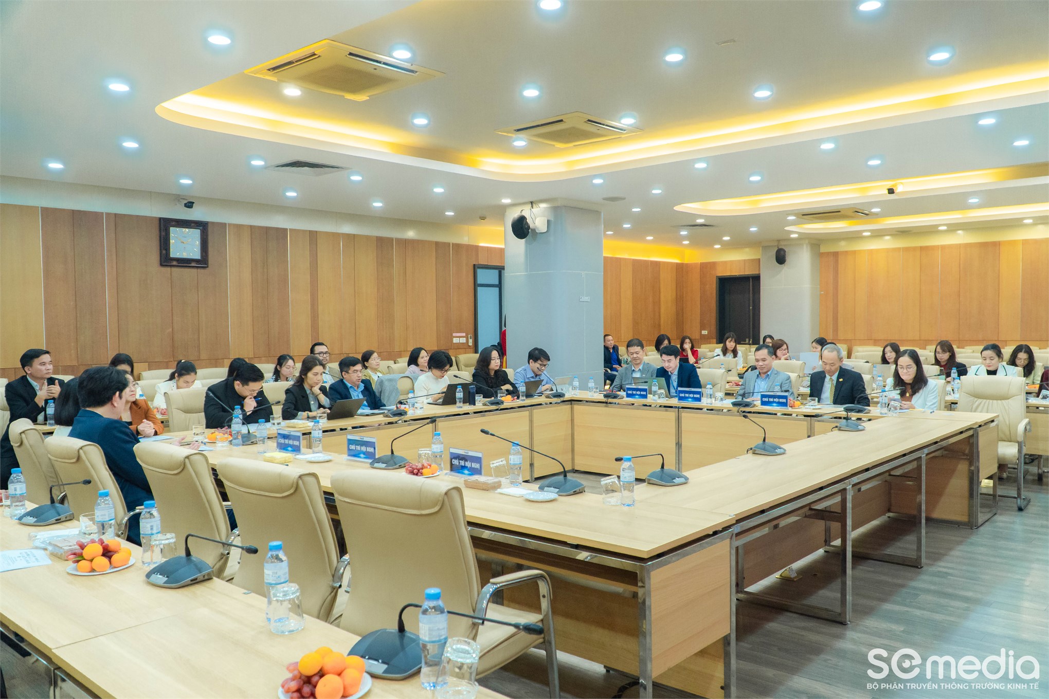 Trường kinh tế, Đại học Công nghiệp Hà Nội tổ chức hội nghị bàn tròn về định hướng đào tạo ngành kế toán – kiểm toán trong kỷ nguyên ai và dữ liệu lớn