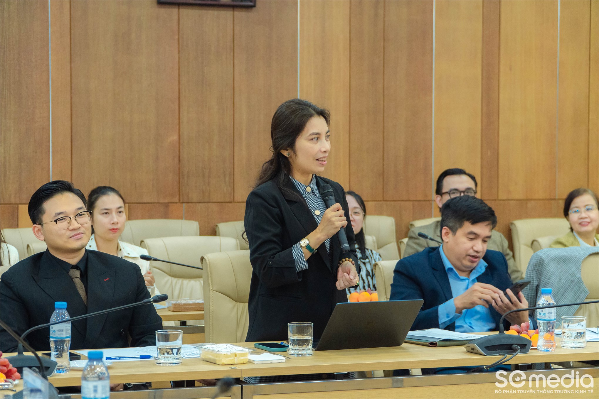 Trường kinh tế, Đại học Công nghiệp Hà Nội tổ chức hội nghị bàn tròn về định hướng đào tạo ngành kế toán – kiểm toán trong kỷ nguyên ai và dữ liệu lớn